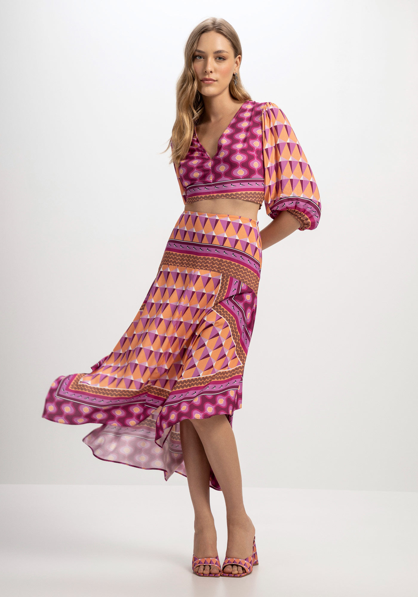 Saia Midi Assim&eacute;trica com Cintura Alta, , large.