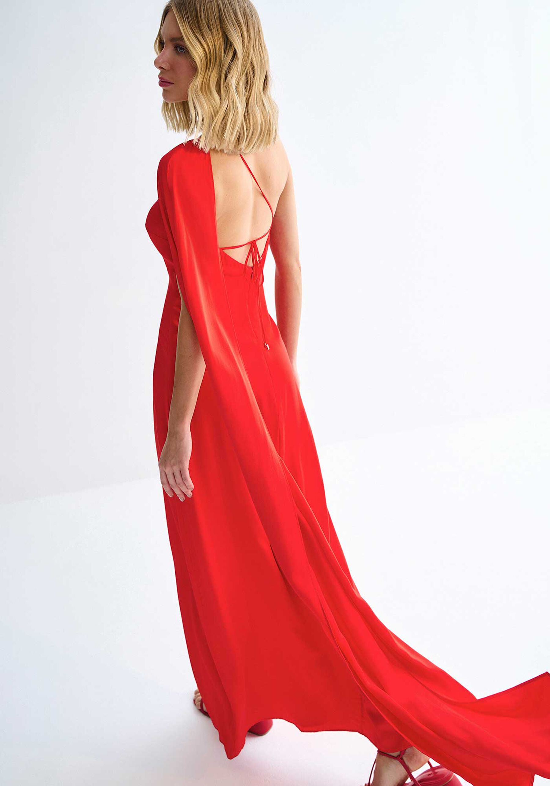 Vestido Longo Um Ombro Só com Máxi Manga Removível, VERMELHO REDDISH. Vestido Longo Um Ombro Só com Máxi Manga Removível, VERMELHO REDDISH, large.