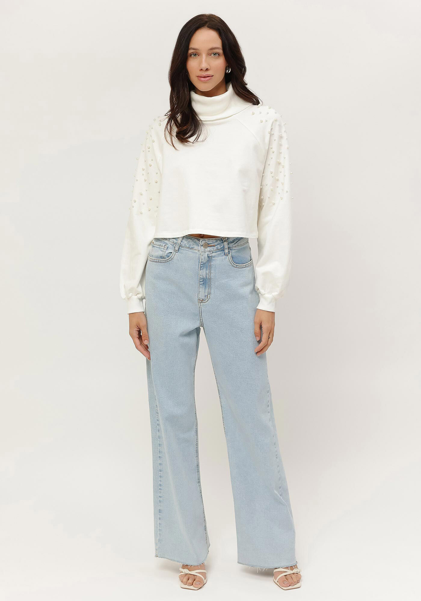 Blus&atilde;o Gola Alta em Molecotton com P&eacute;rolas, , large.