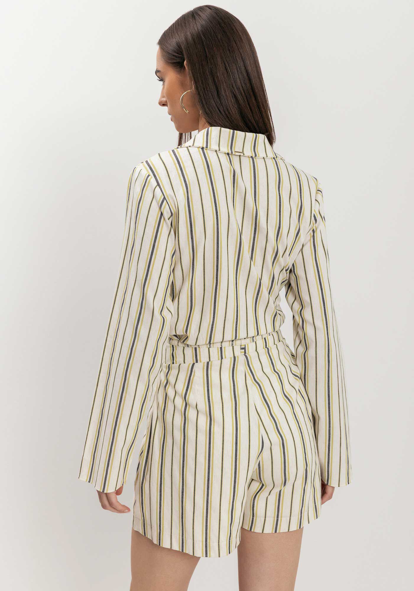 Shorts Com Cintura Alta E Cinto Em Linho Leve Listrado, , large.