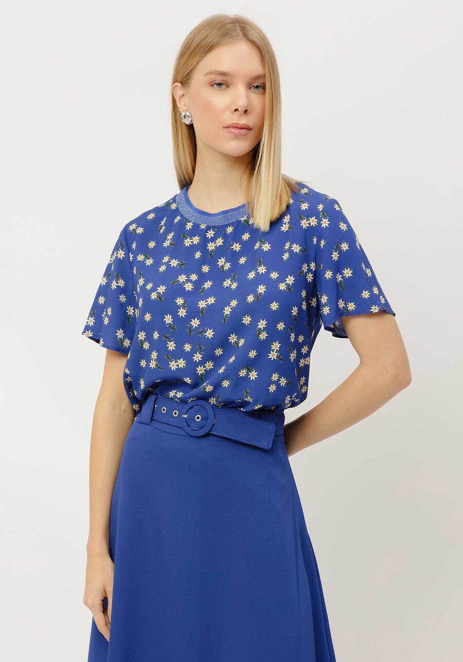Blusa Estampada em Viscose com Retilínea Decote, EDELWEISS. Blusa Estampada em Viscose com Retilínea Decote, EDELWEISS, large.