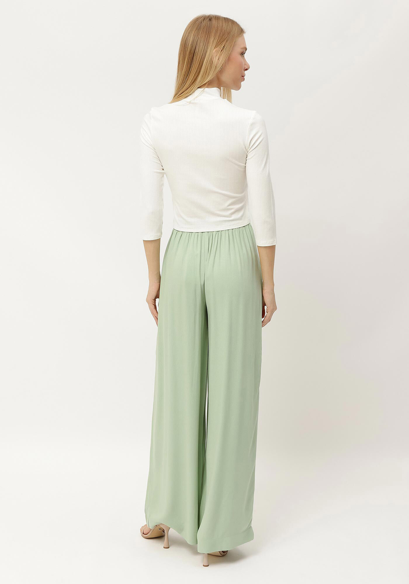 Blusa Manga 3/4 Cropped Canelada com Gola Alta, , large.