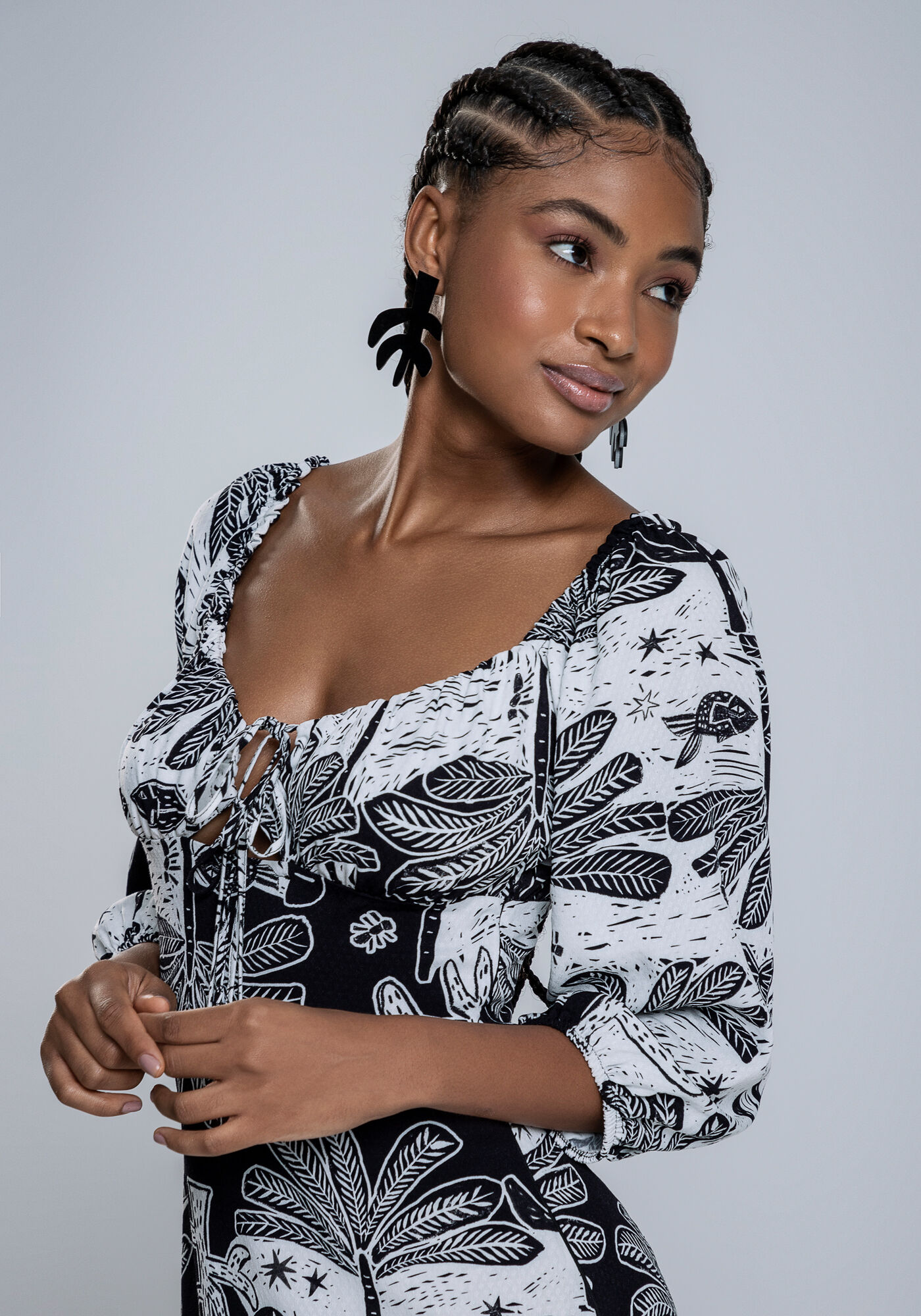 Vestido Manga 3/4 Amarra&ccedil;&atilde;o e Decote, , large.