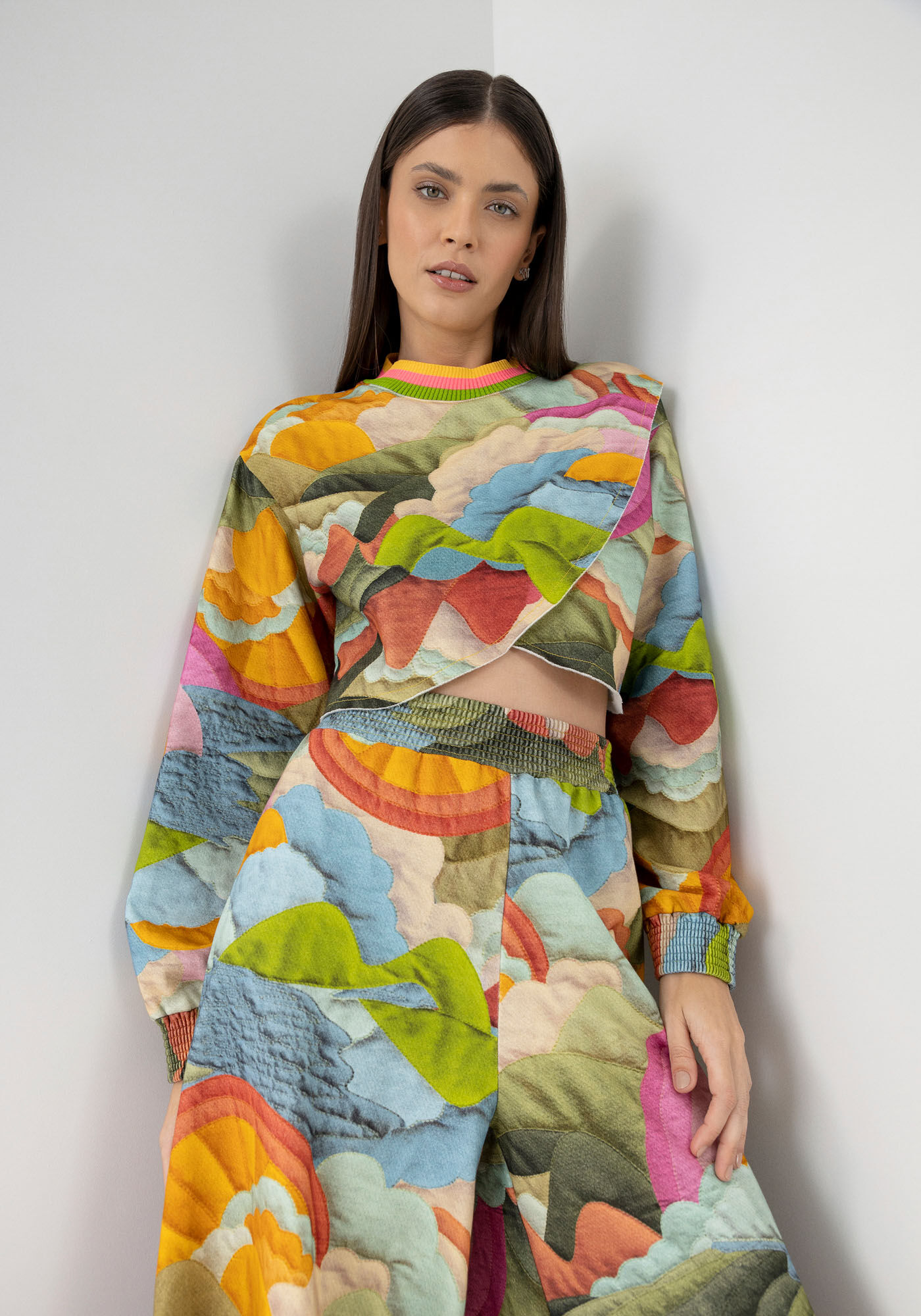 Conjunto Estampado com Blus&atilde;o e Cal&ccedil;a Pantalona, , large.