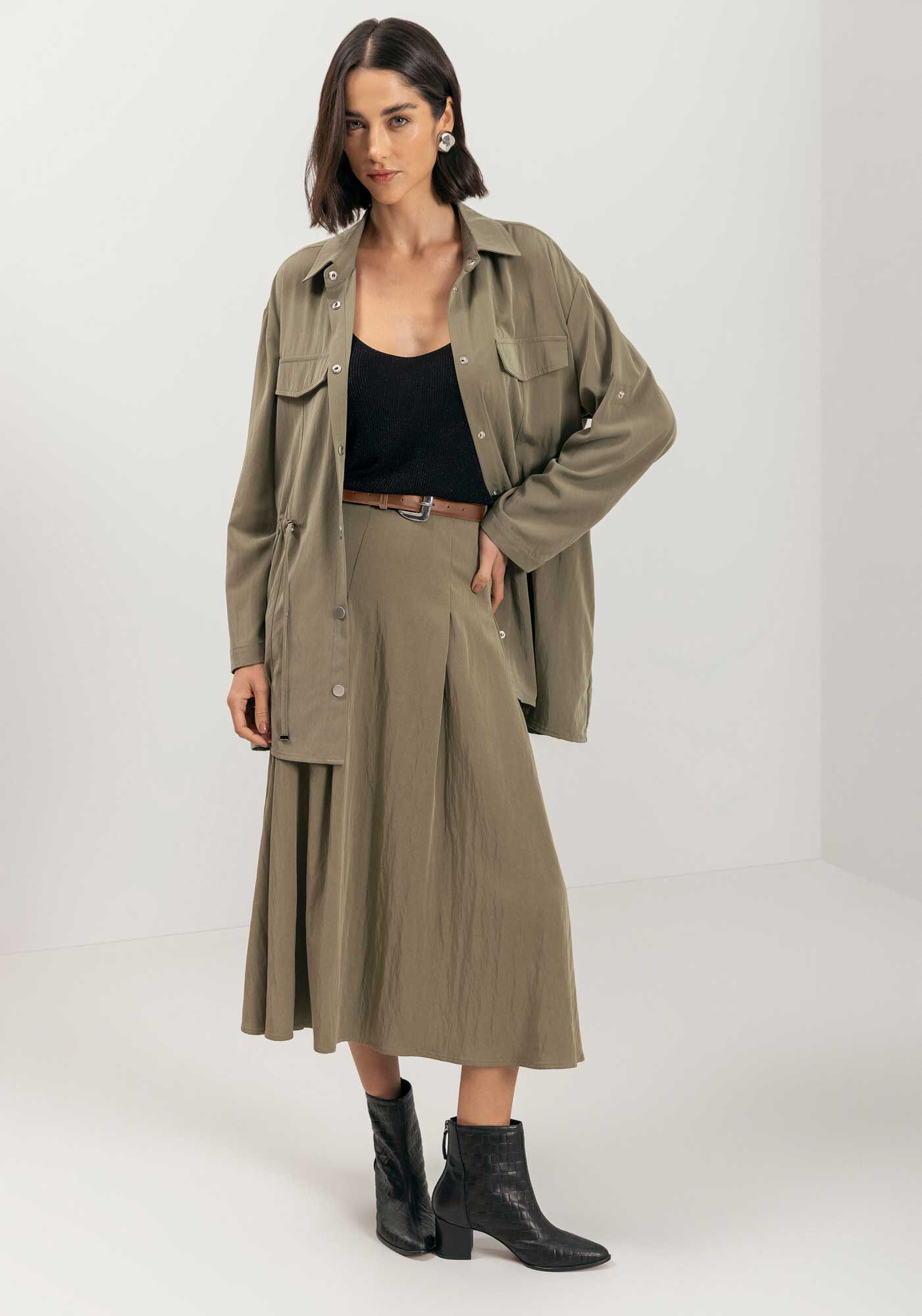 Saia Ch&aacute; De Cintura Alta Com Cinto E Bolsos, , large.