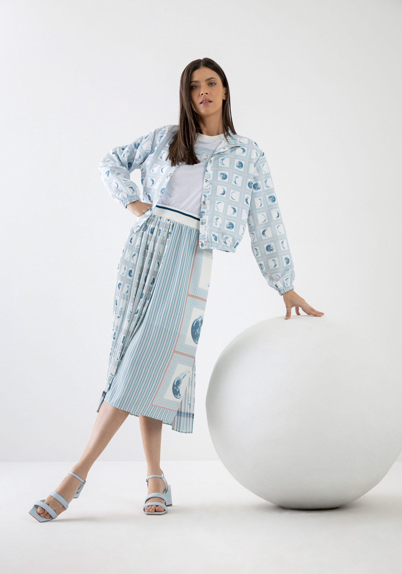 Saia Midi Assim&eacute;trica com Recorte Plissado, , large.