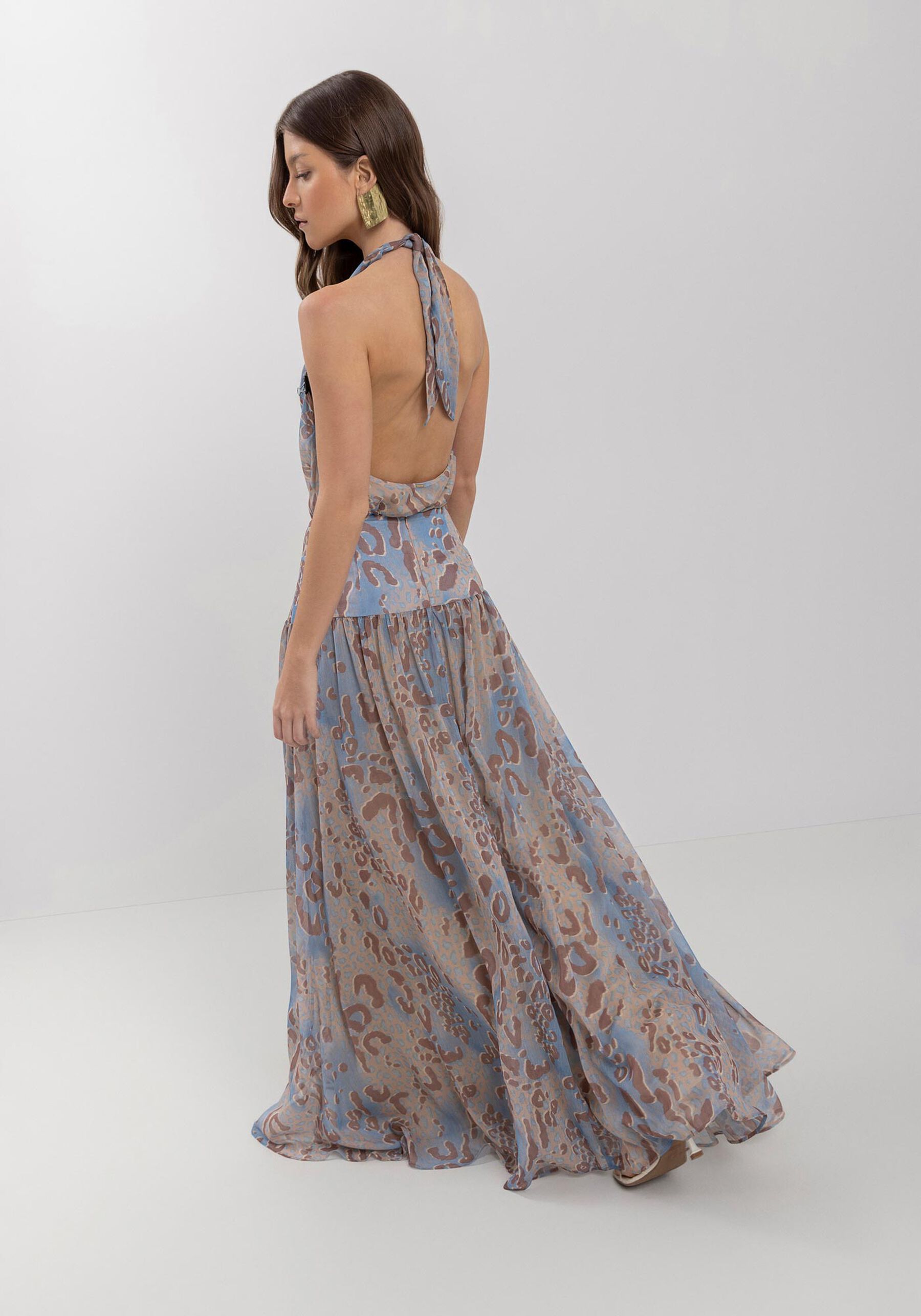 Saia Longa Fluida Estampada Com Cintura Alta E Transparência, SAVAGE BEGE. Saia Longa Fluida Estampada Com Cintura Alta E Transparência, SAVAGE BEGE, large.