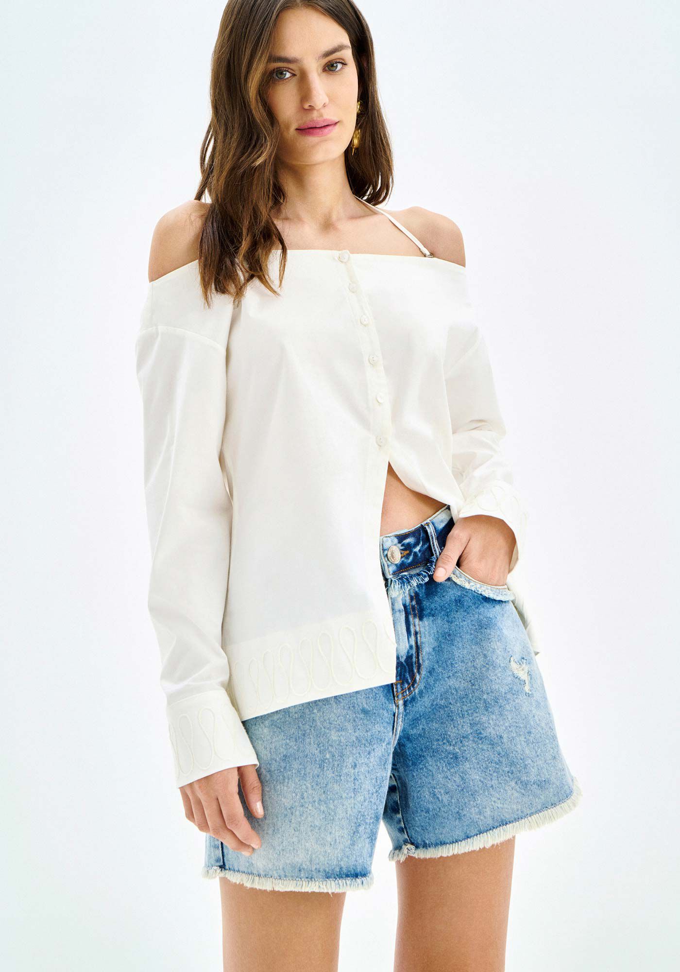 Shorts Jeans Boyfriend com Detalhe C&oacute;s, , large.