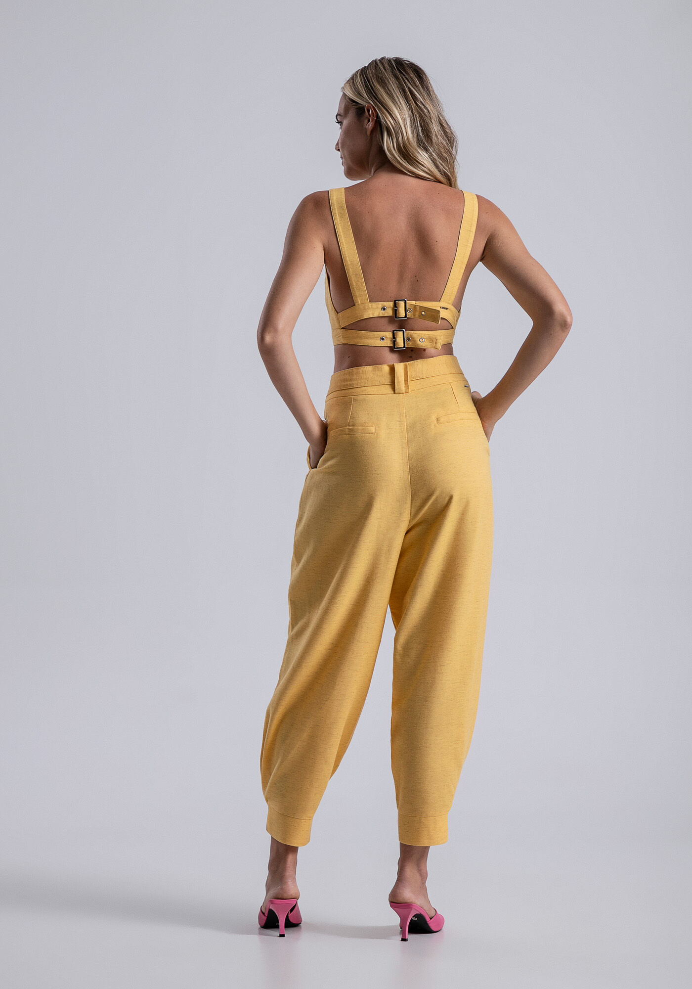 Blusa Cropped em Tecido Bari com Fivela Costas, , large.