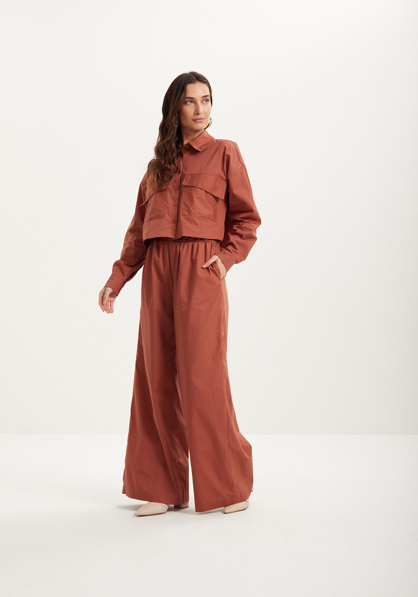 Cal&ccedil;a Pantalona Em Tricoline Com Cintura M&eacute;dia E Bolsos, , large.