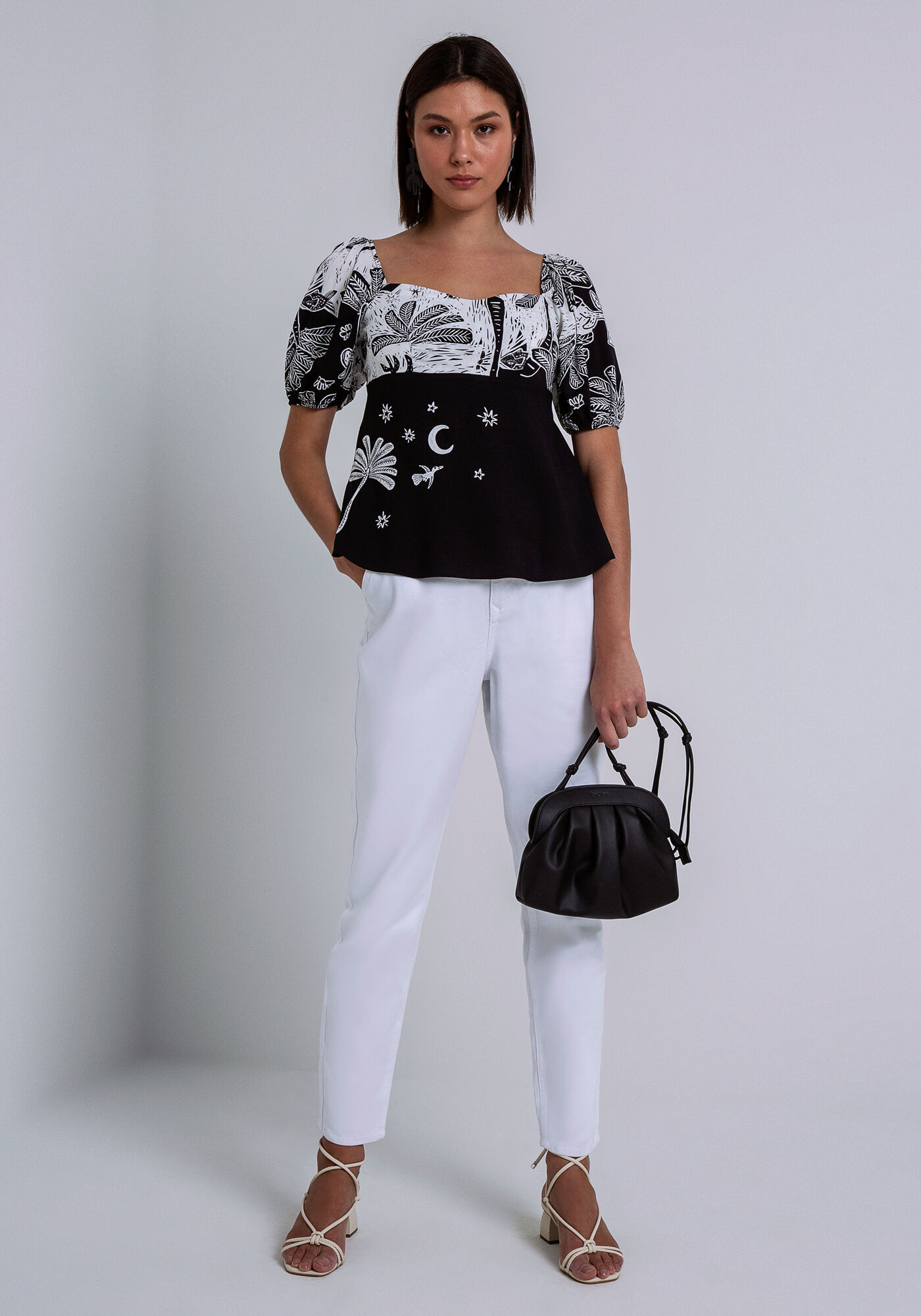 Blusa Manga Bufante em Viscose Estampada, XILOGRAVURA, large.