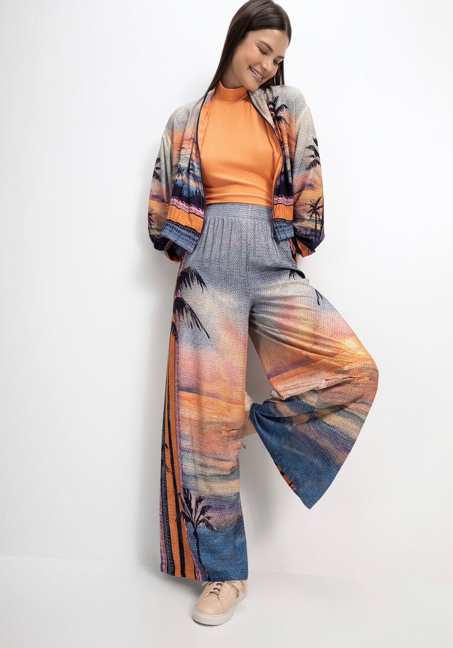 Calça Reta Ampla Estampada com Elástico Cós, SOL DA MEIA NOITE. Calça Reta Ampla Estampada com Elástico Cós, SOL DA MEIA NOITE, large.