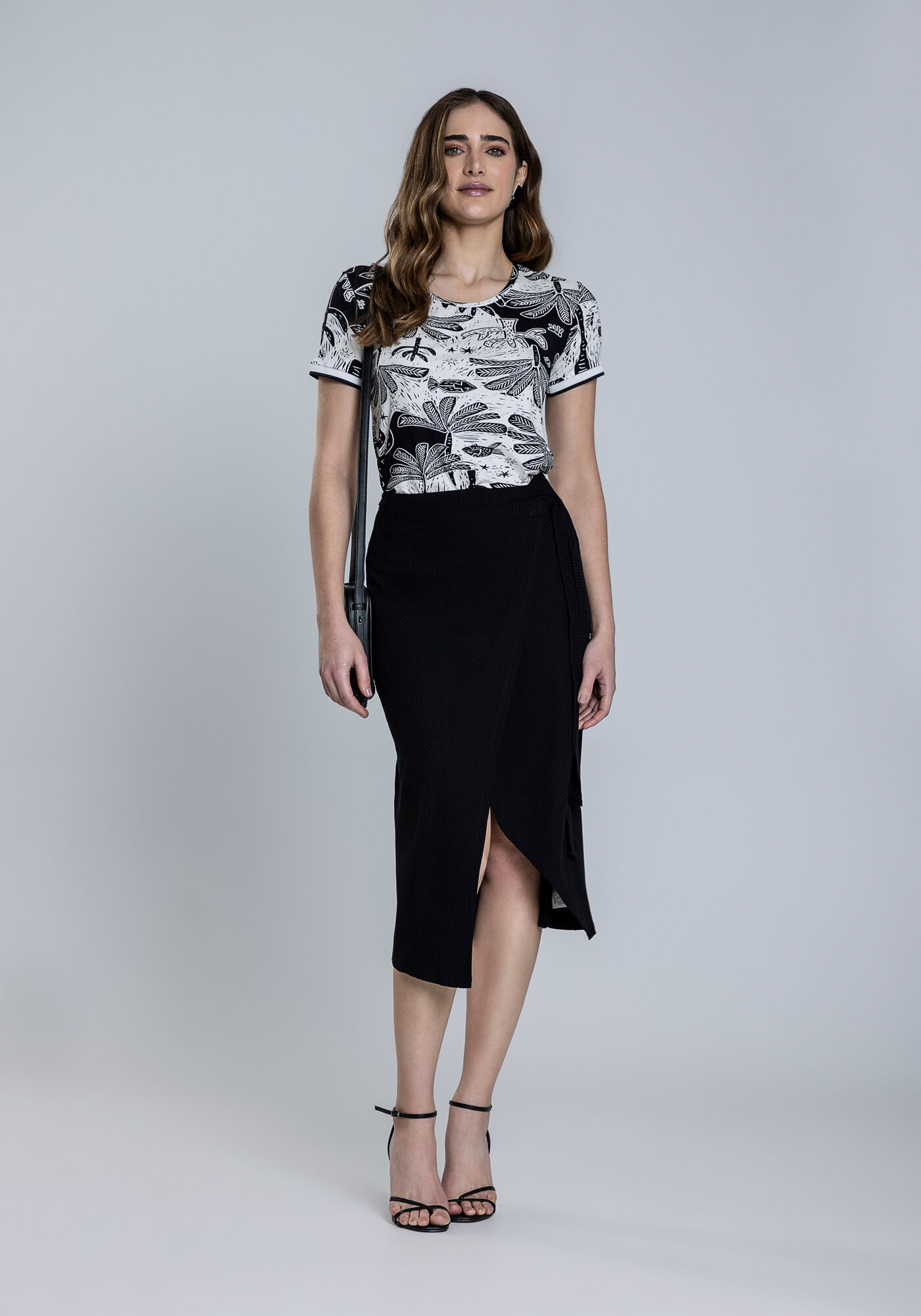 Saia Midi Canelada Transpassada, PRETO REATIVO, large.