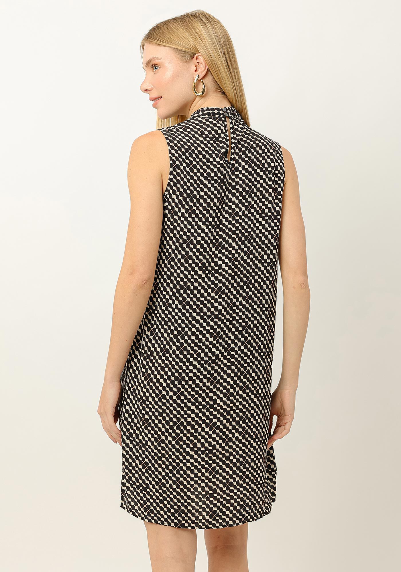 Vestido Curto Sem Mangas em Viscose com Gola Alta, PATTERN, large.