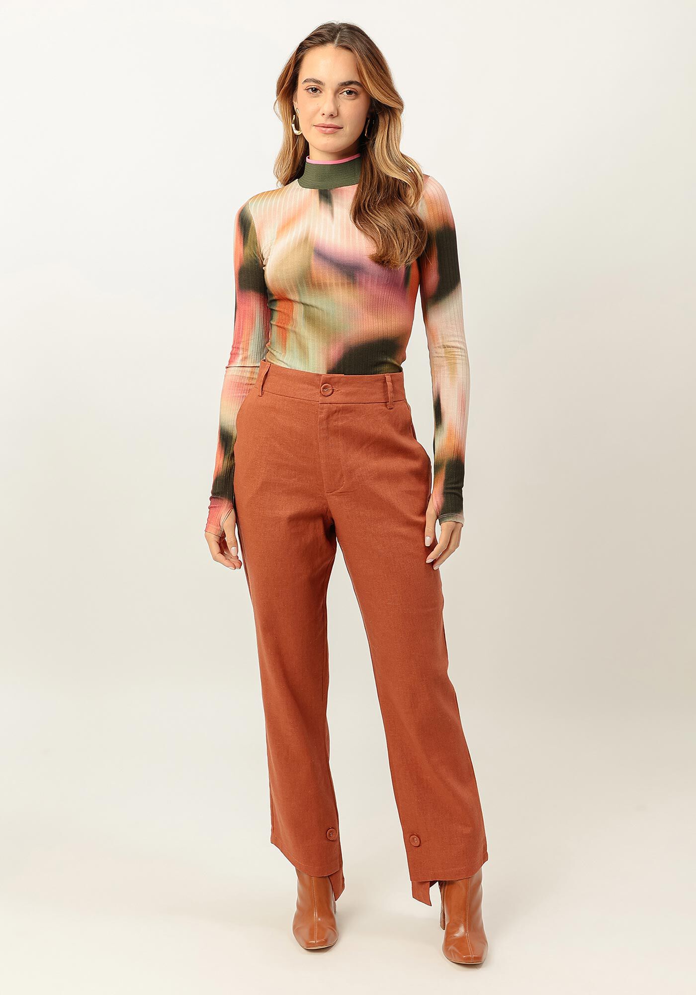 Blusa Manga Longa Canelada com Gola Alta Retil&iacute;nea, , large.