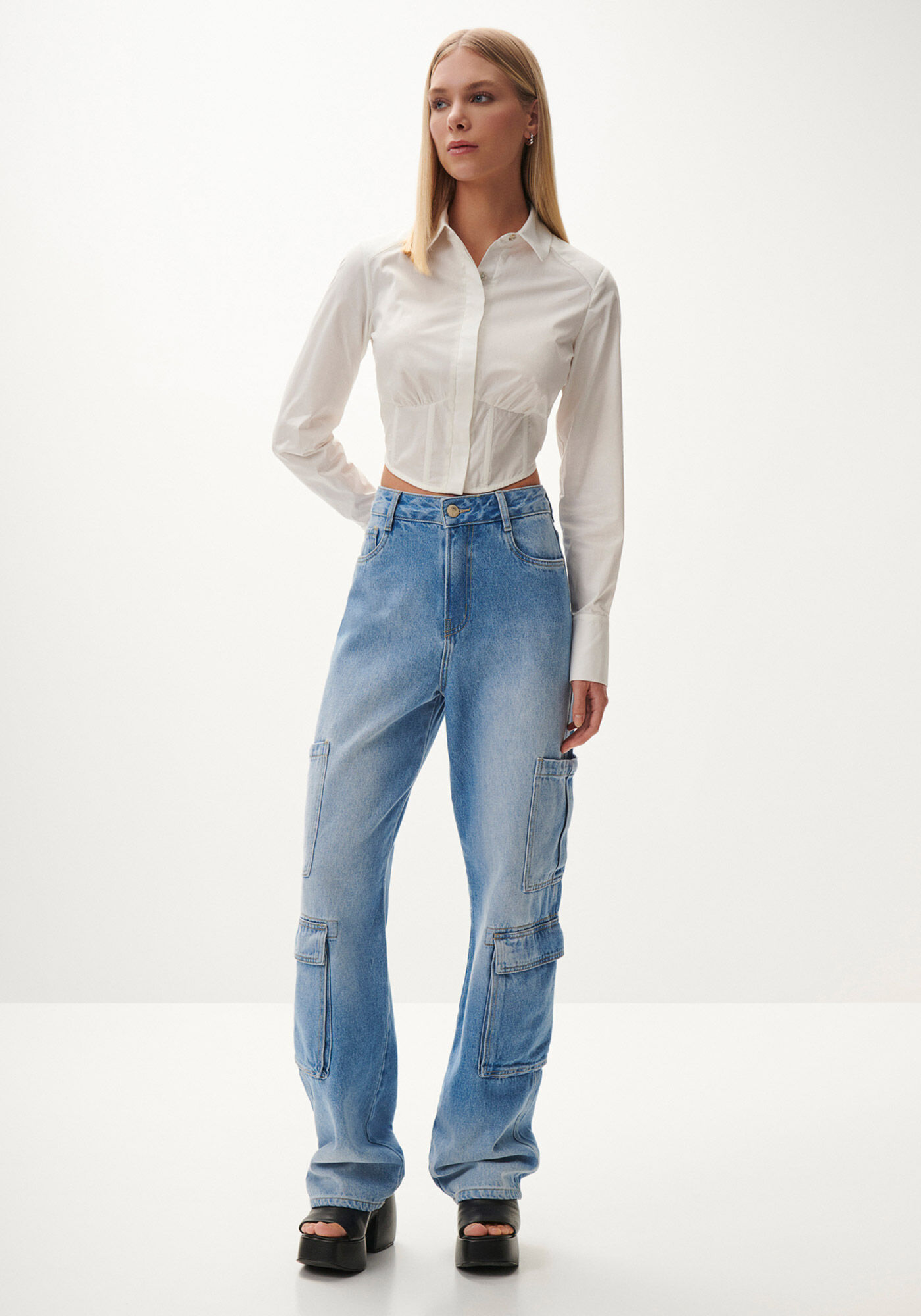 Cal&ccedil;a Jeans Baggy Cargo com Cintura M&eacute;dia, JEANS, large.