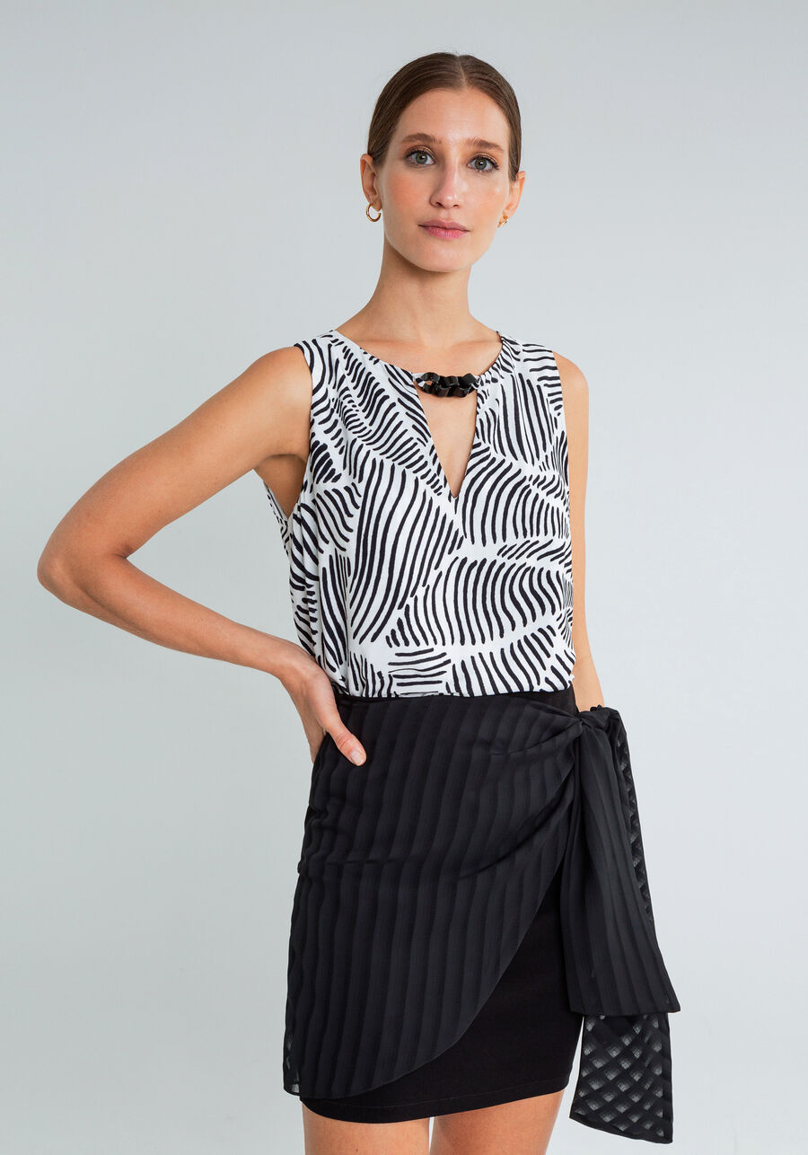 Blusa Detalhe Decote Estampada, REFLEXOS. Blusa Detalhe Decote Estampada, REFLEXOS, large.