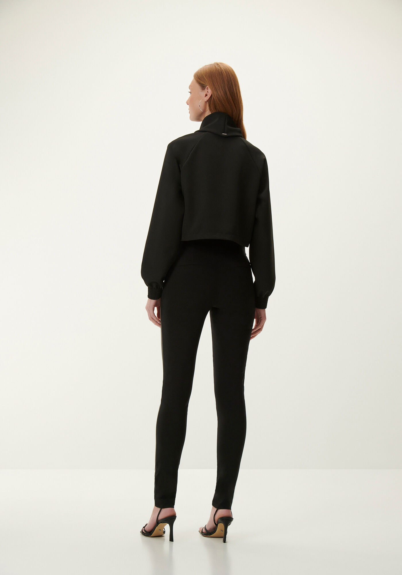 Cal&ccedil;a Skinny Cintura M&eacute;dia em PU com Detalhe Z&iacute;per, , large.