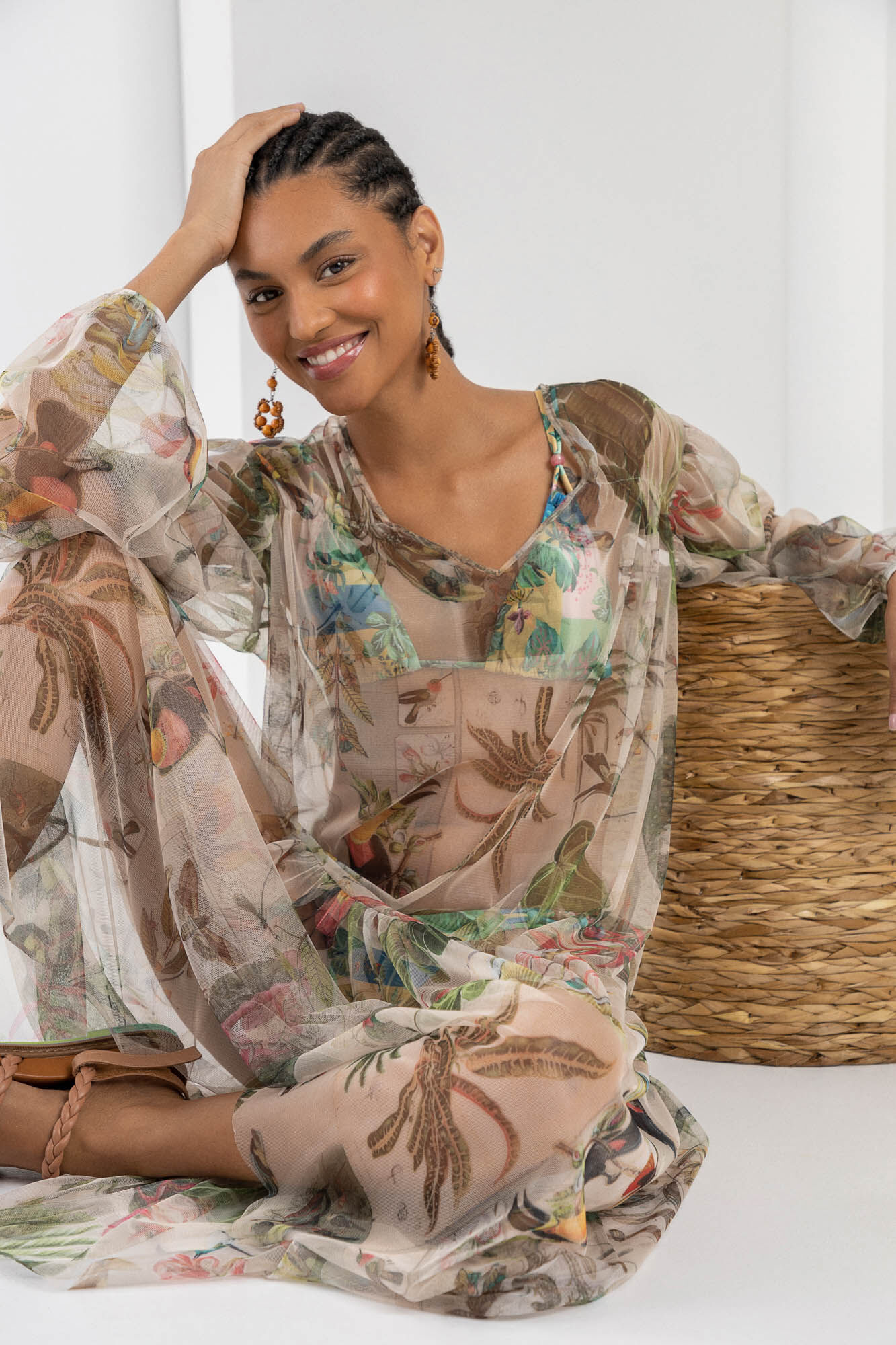 Vestido midi com tule online