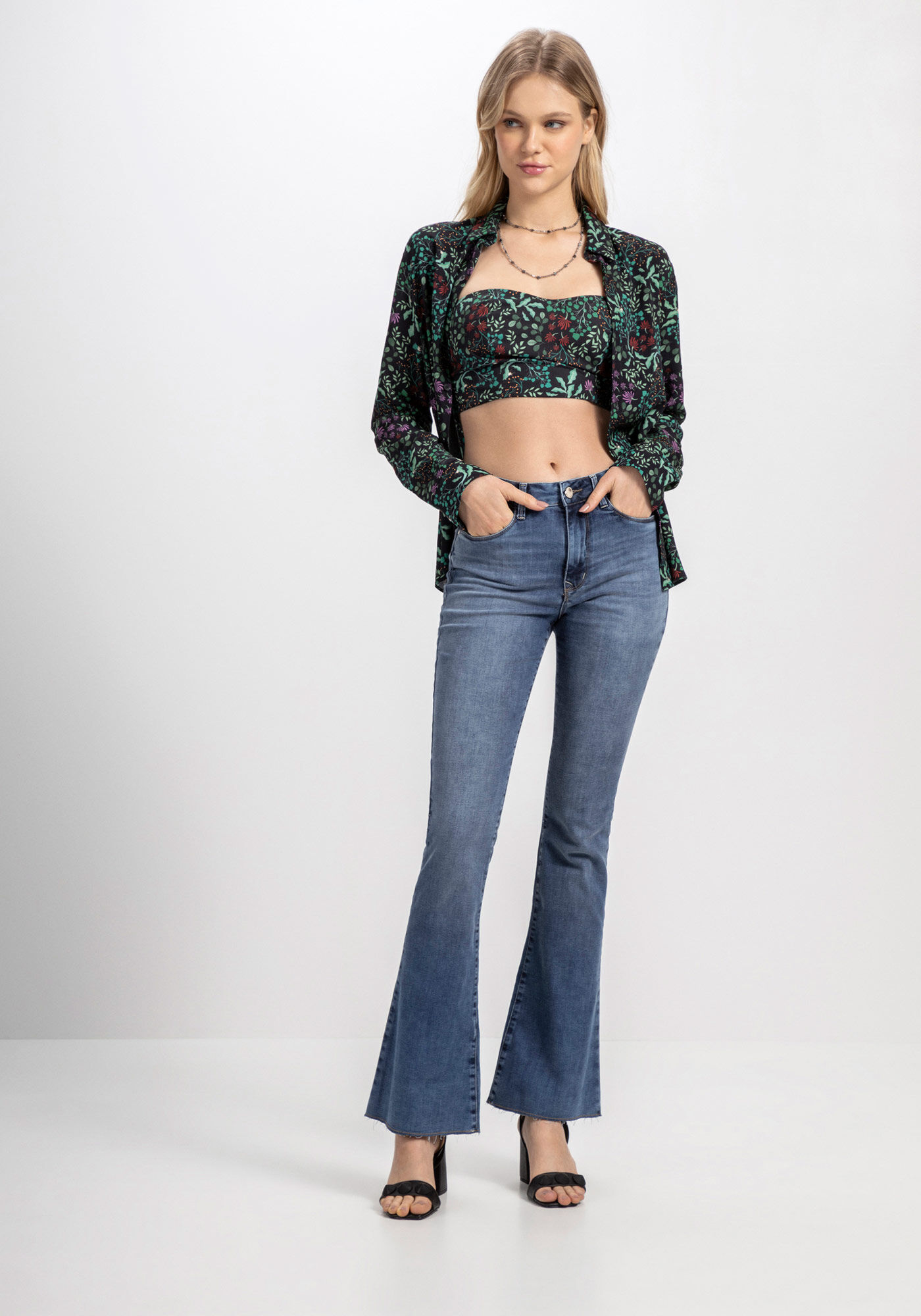 Cal&ccedil;a Jeans Boot Cut com Cintura Super Alta, JEANS, large.