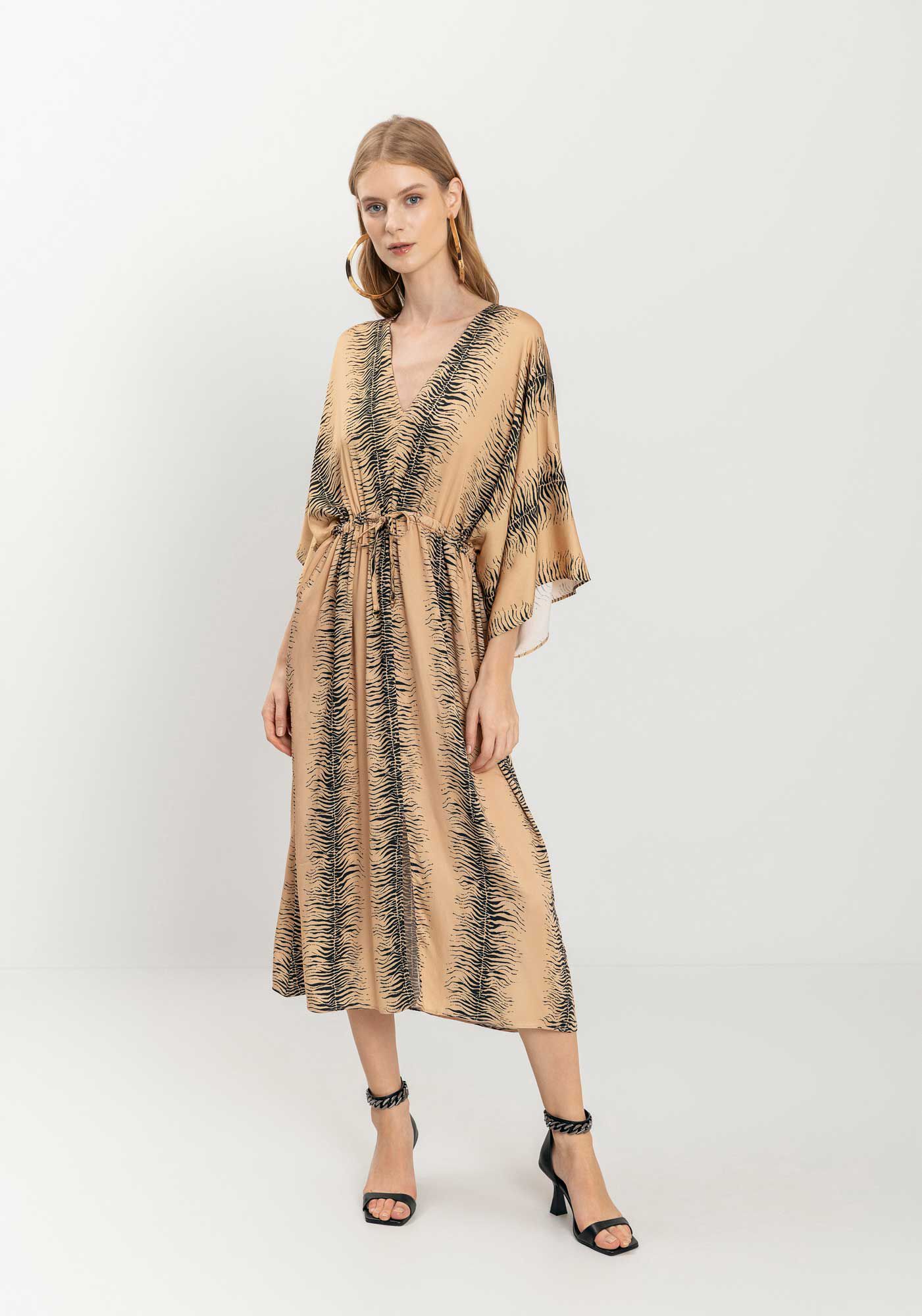 Vestido Midi Estampado Com Mangas 3/4 E Fenda, ZEBRA STRIPES VERDE, large.