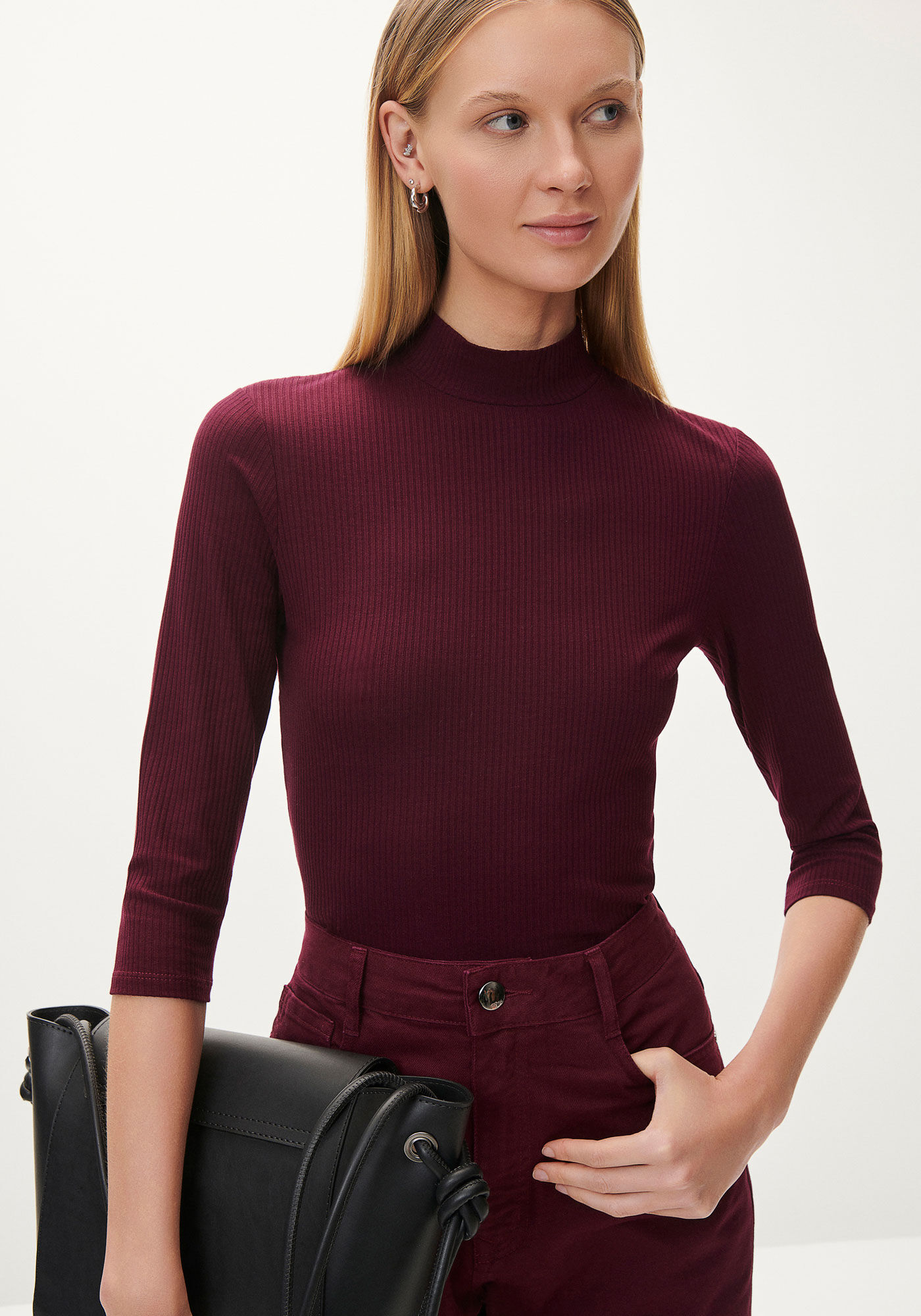 Blusa Manga 3/4 Cropped Canelada com Gola Alta, , large.