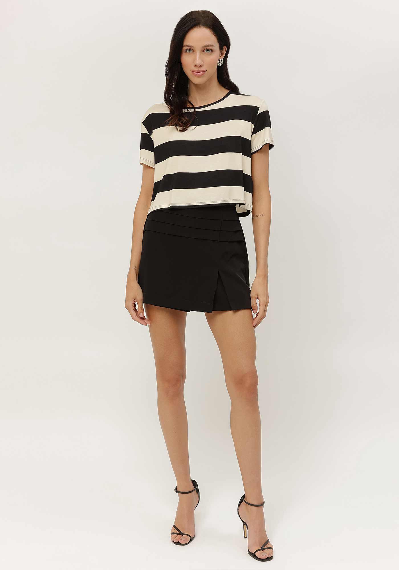 Shorts-Saia Cintura Alta com Pregas C&oacute;s, , large.