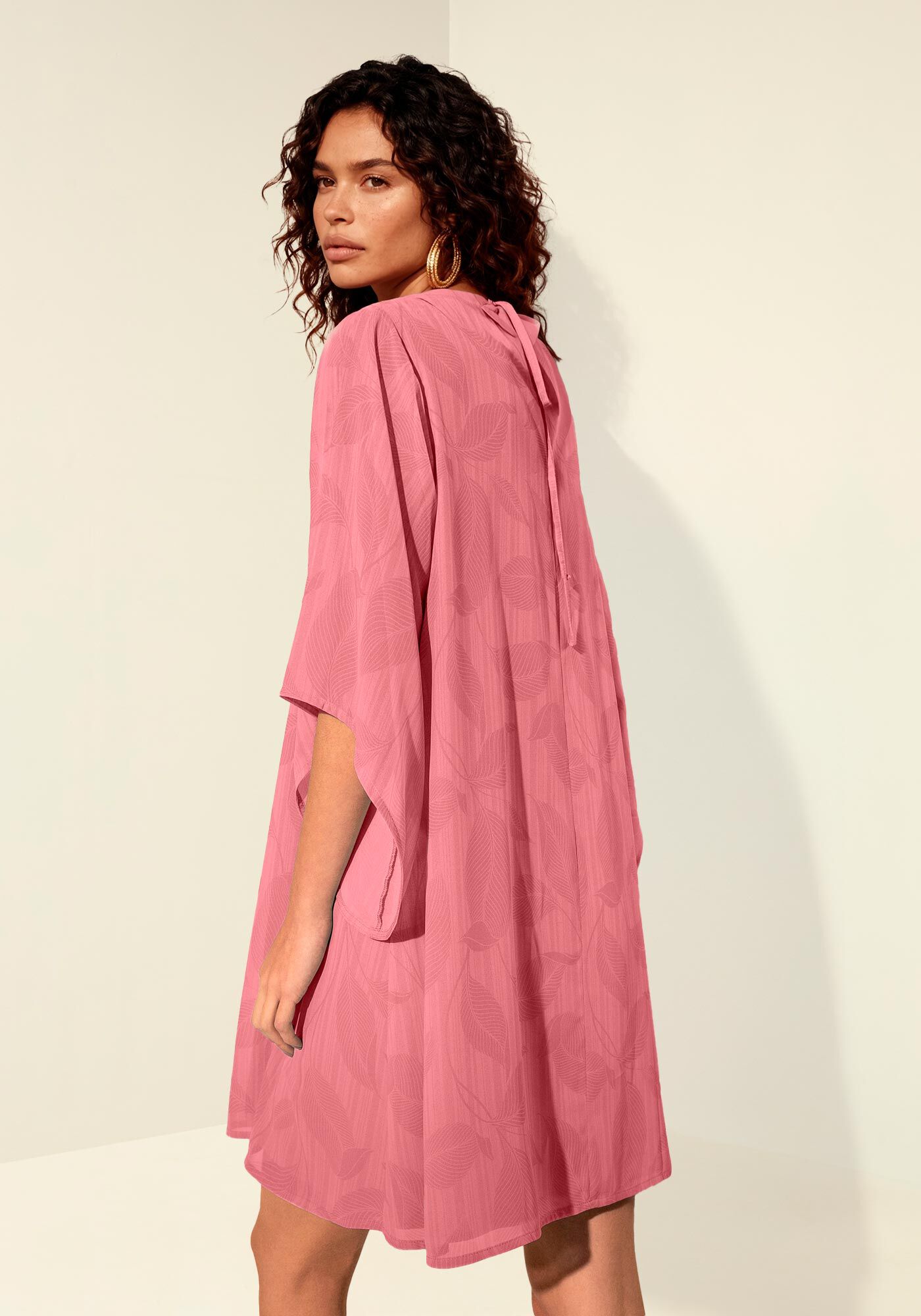 Vestido Curto Estampado Com Mangas Longas E Transpar&ecirc;ncia, GREEN LEAF ROSA, large.