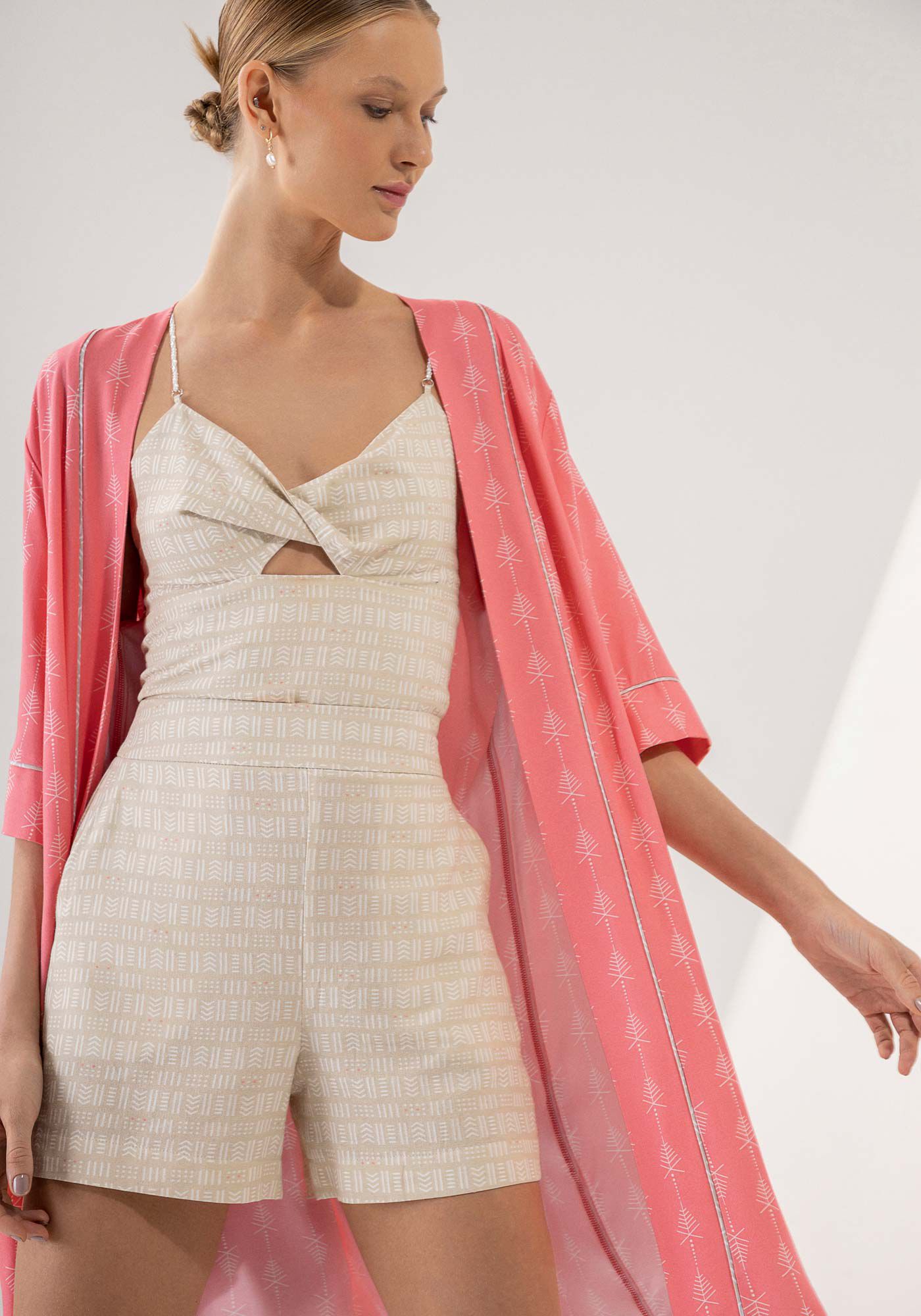 Shorts Cintura Alta em Linho Estampado, , large.