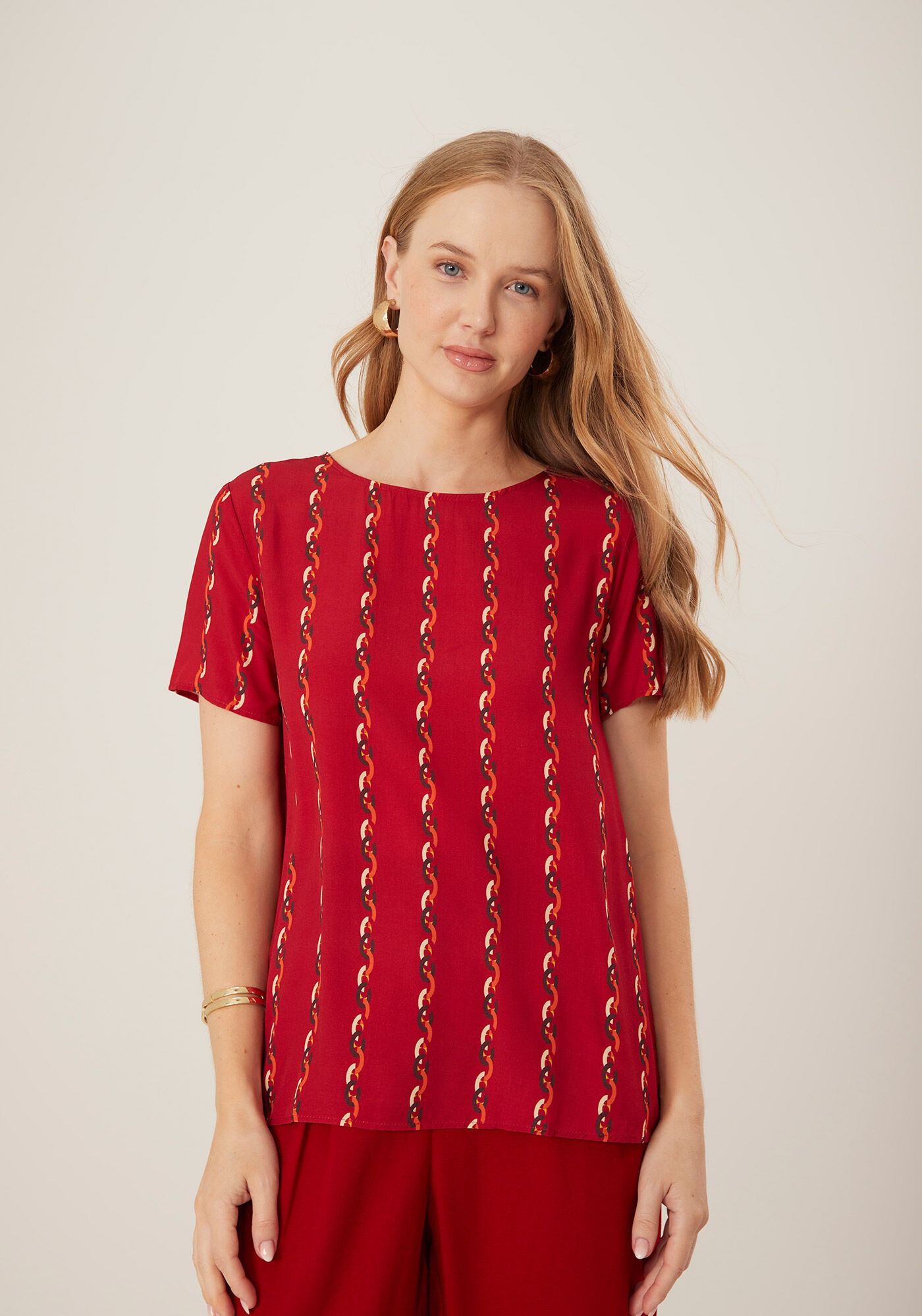 Blusa B&aacute;sica Estampada Em Viscose Com Mangas Curtas, , large.