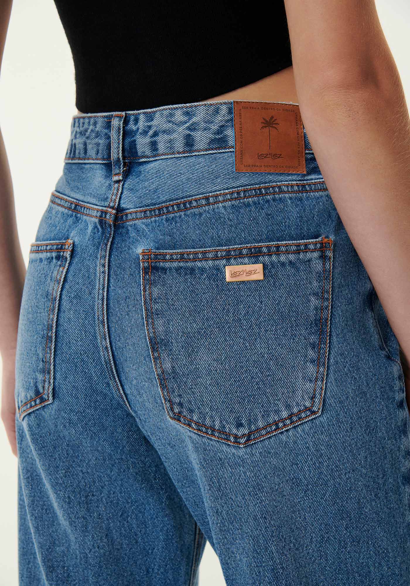 Cal&ccedil;a Jeans Reta Estonada com Cintura M&eacute;dia, JEANS, large.