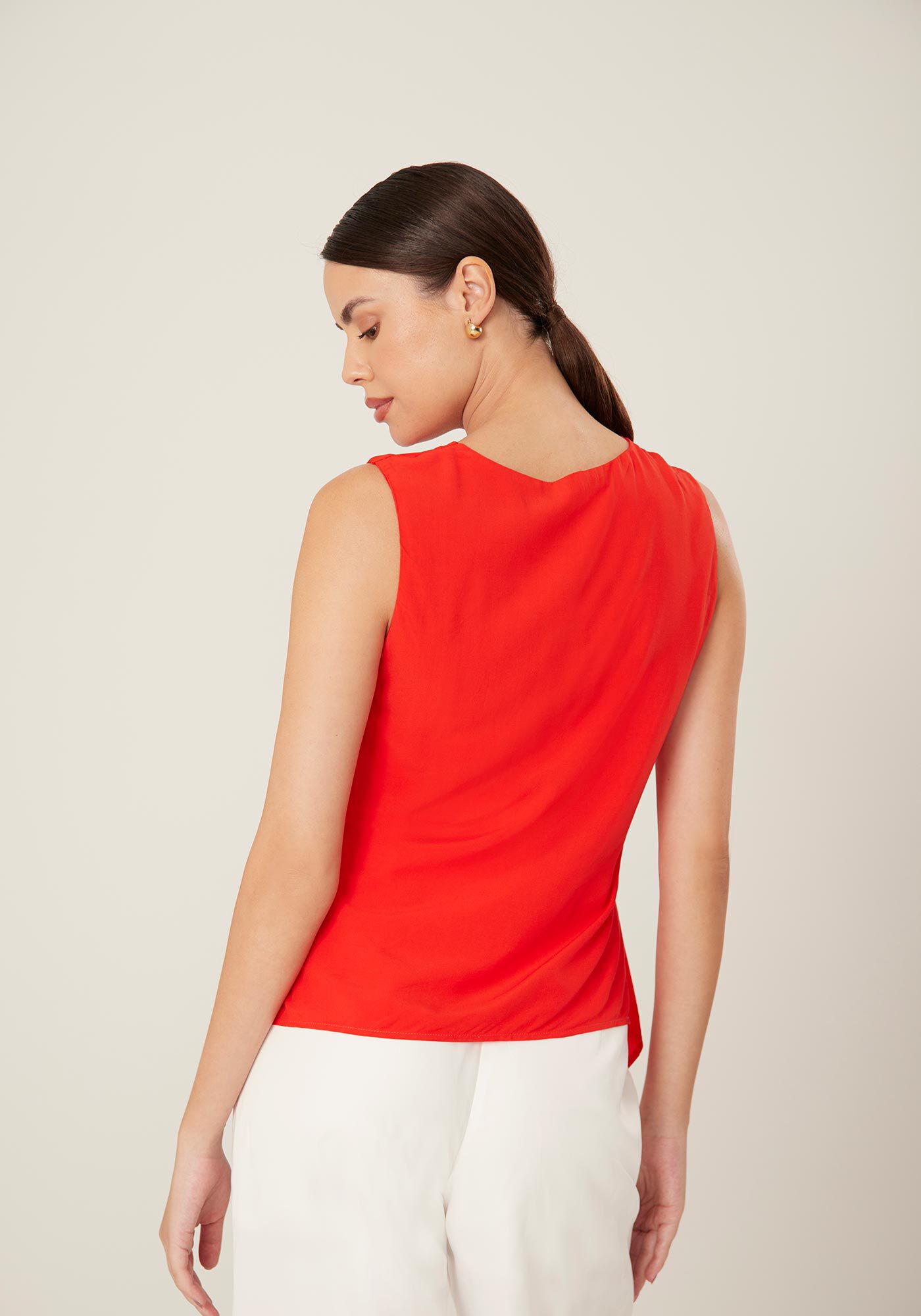 Blusa Alongada em Viscose com Gola Degag&ecirc;, , large.