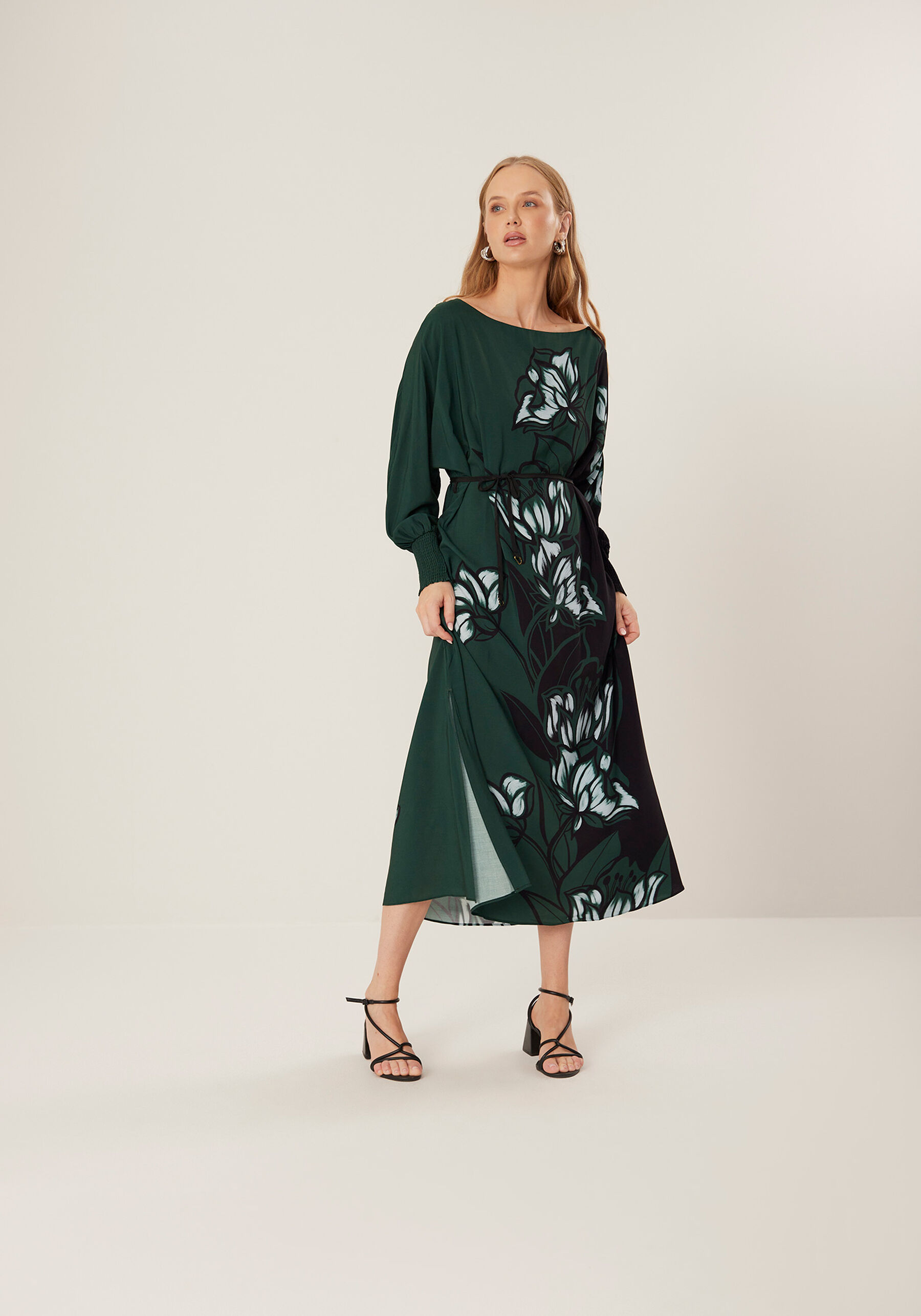 Vestido Midi Chá Ombro A Ombro Estampado Em Viscose, . Vestido Midi Chá Ombro A Ombro Estampado Em Viscose, , large.