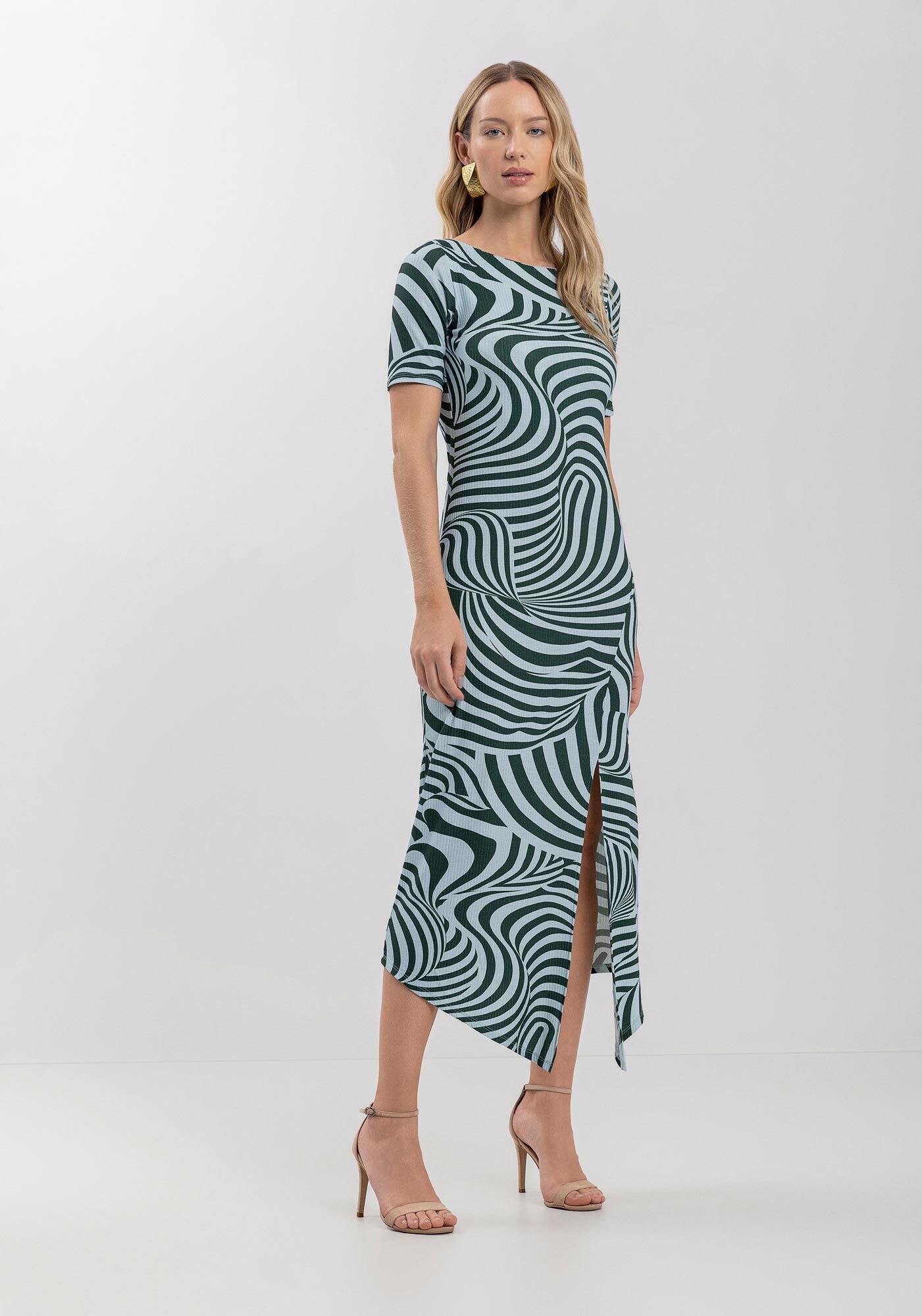 Vestido Midi Ch&aacute; Estampado Assim&eacute;trico Em Malha Canelada, SILHOUETTE AZUL, large.