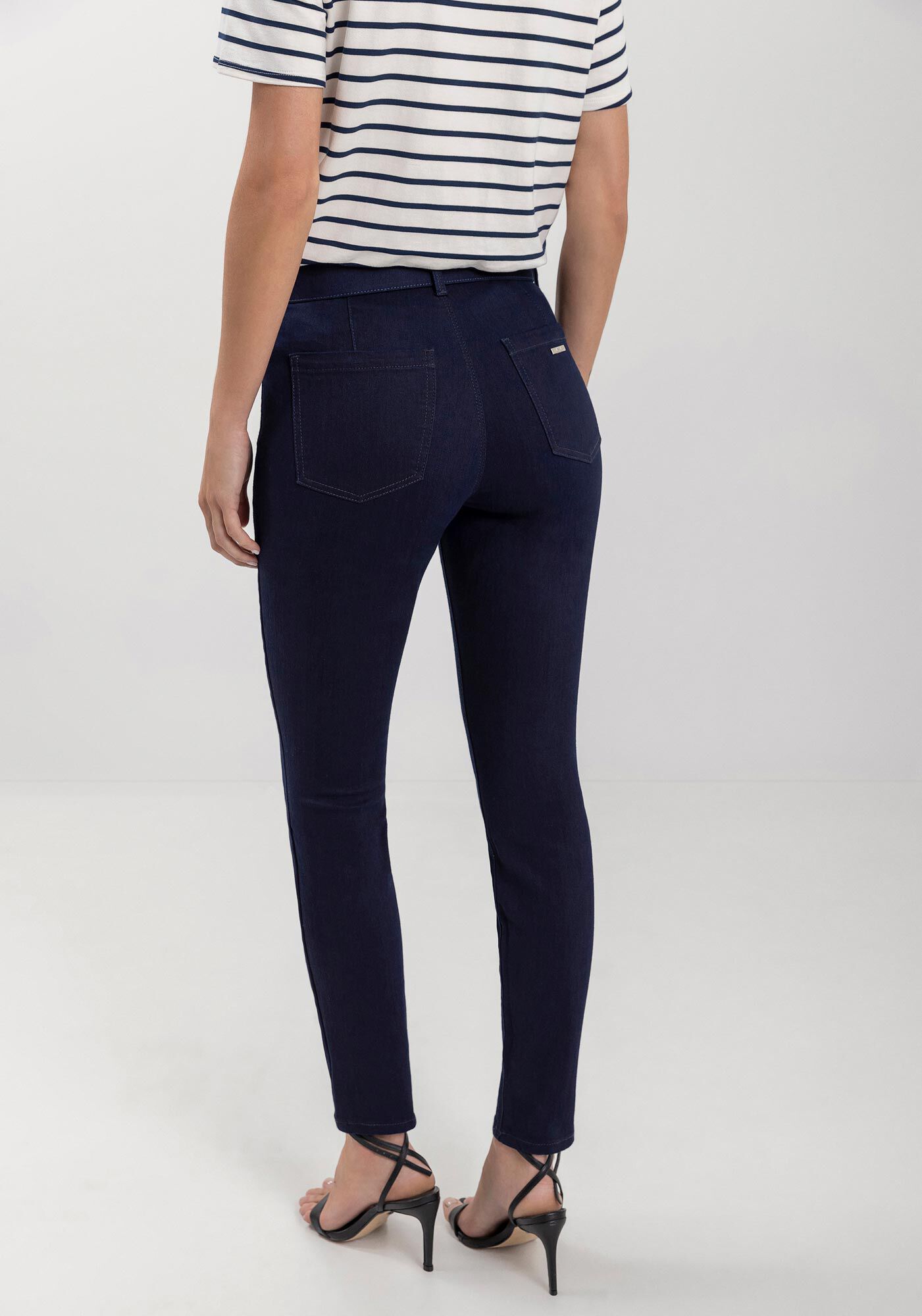 Cal&ccedil;a Jeans Jegging Cropped Com Cinto E Passantes, JEANS, large.