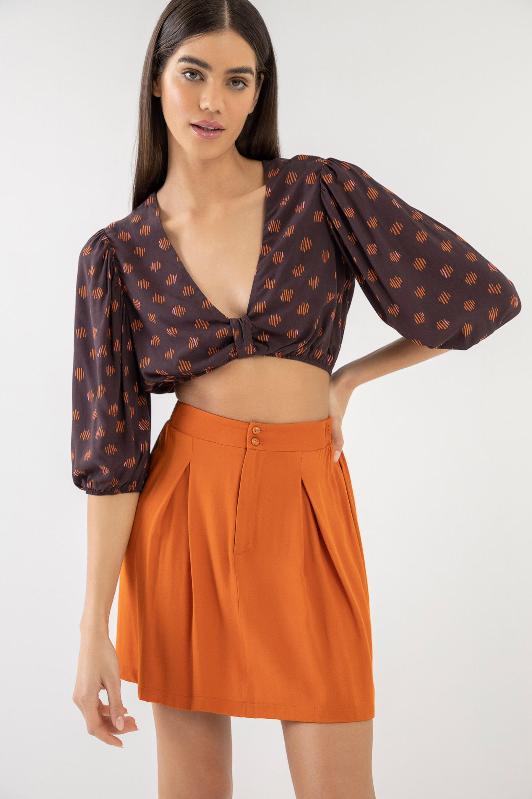 Saia Curta em Viscose com Pregas, . Saia Curta em Viscose com Pregas, , large.