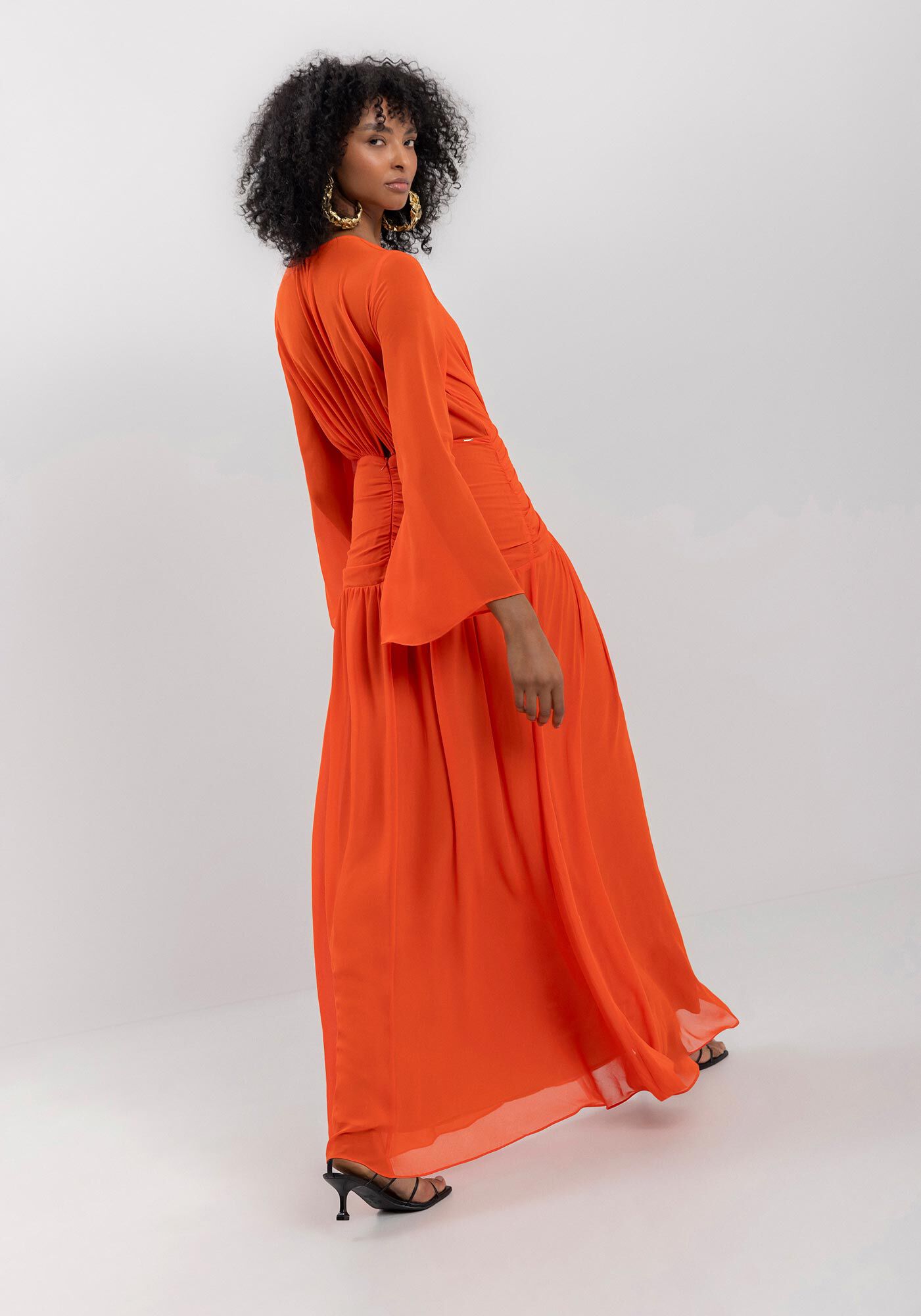 Vestido Longo Franzido Com Mangas Fluidas E Decote Em V, , large.