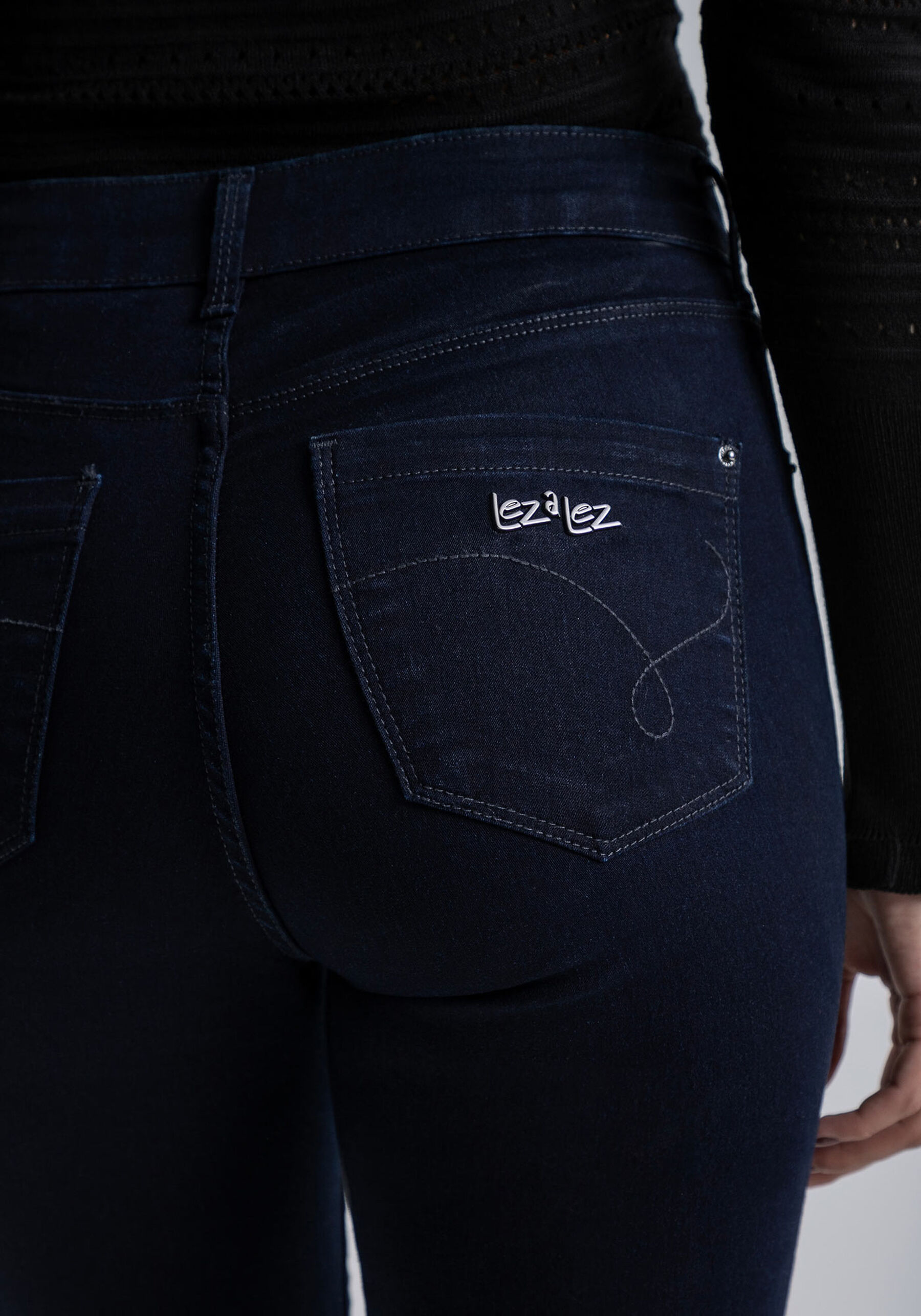 Calça Jeans Boot Cut com Elastic Denim, JEANS. Calça Jeans Boot Cut com Elastic Denim, JEANS, large.