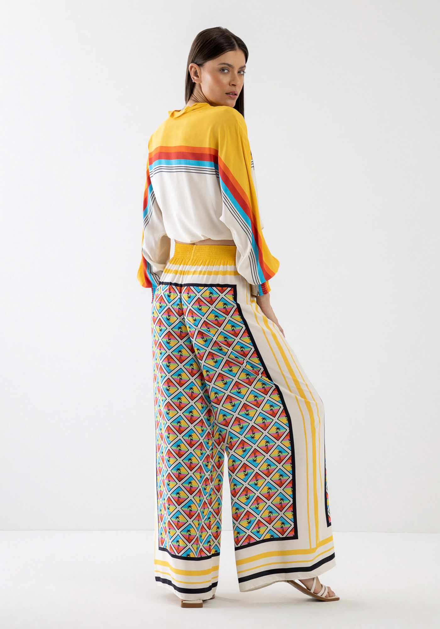 Cal&ccedil;a Pantalona em Viscose com Estampa Solst&iacute;cio, SOLSTICIO, large.