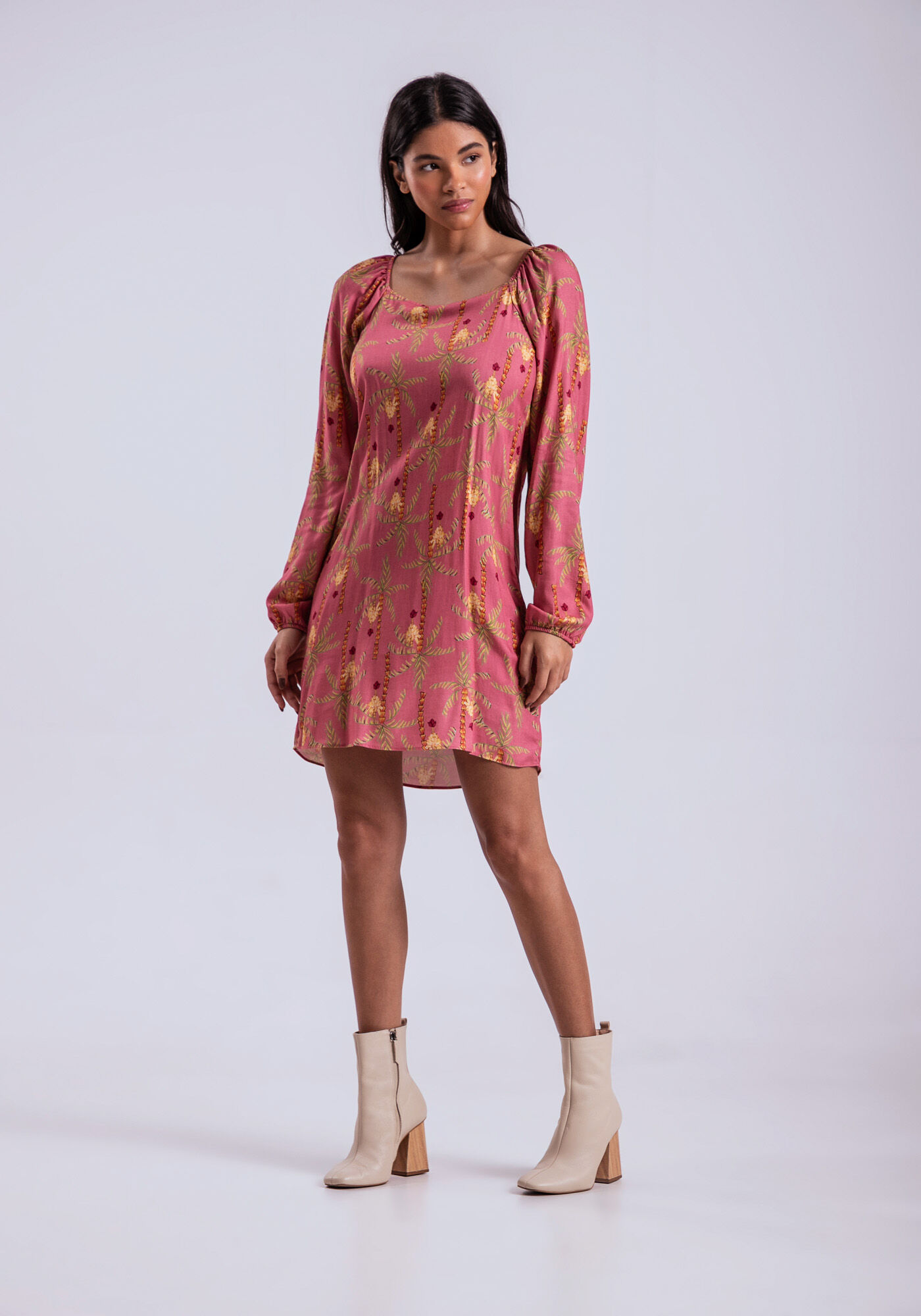 Vestido Curto em Viscose com Faixa, TROPICALIA, large.