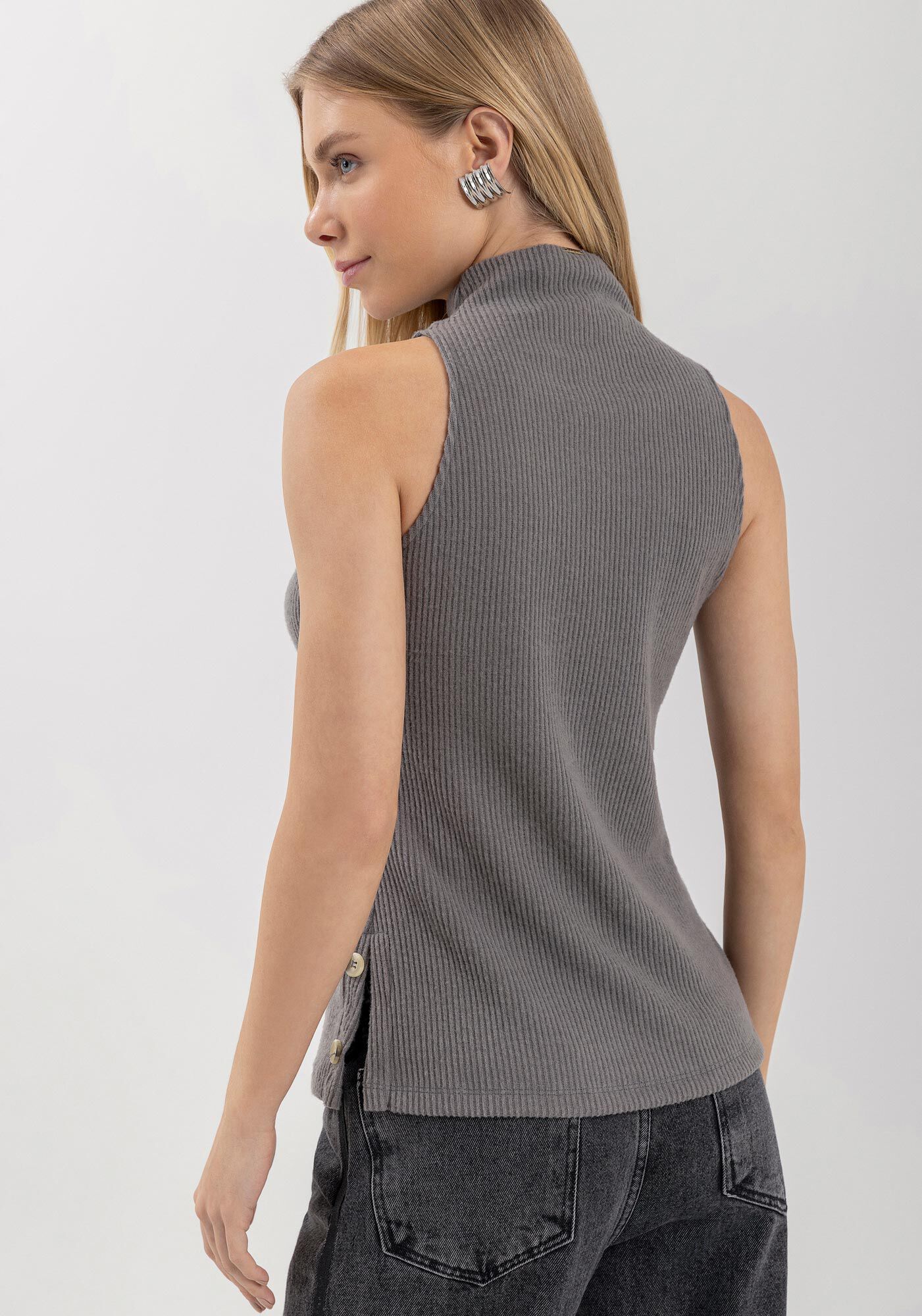 Blusa Sem Mangas Em Malha Canelada Com Gola Alta, , large.