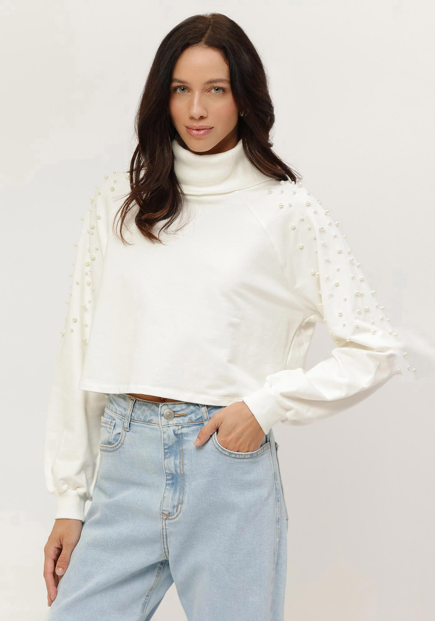 Blus&atilde;o Gola Alta em Molecotton com P&eacute;rolas, , large.