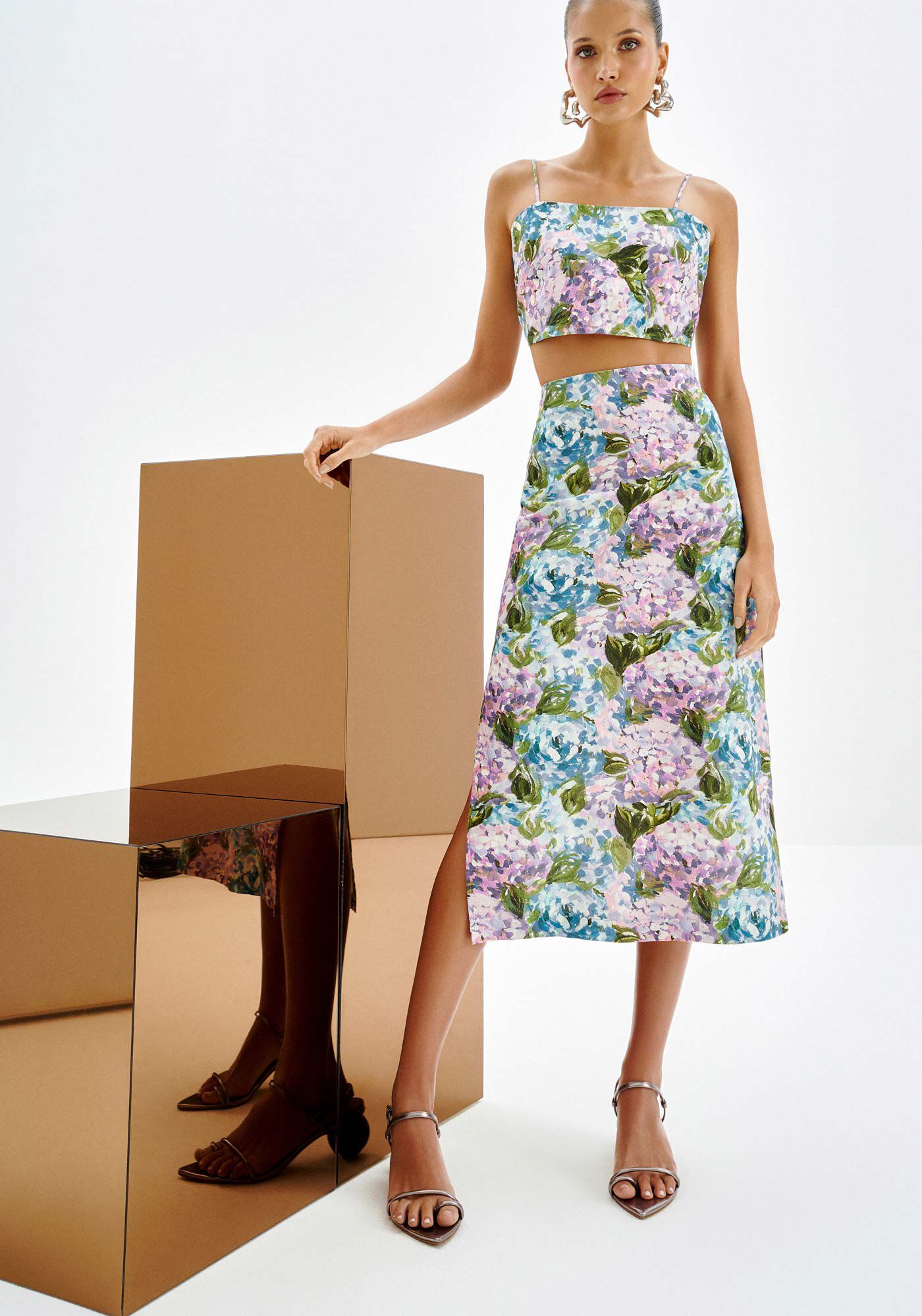 Saia Midi Cintura Alta em Viscose Estampada, , large.