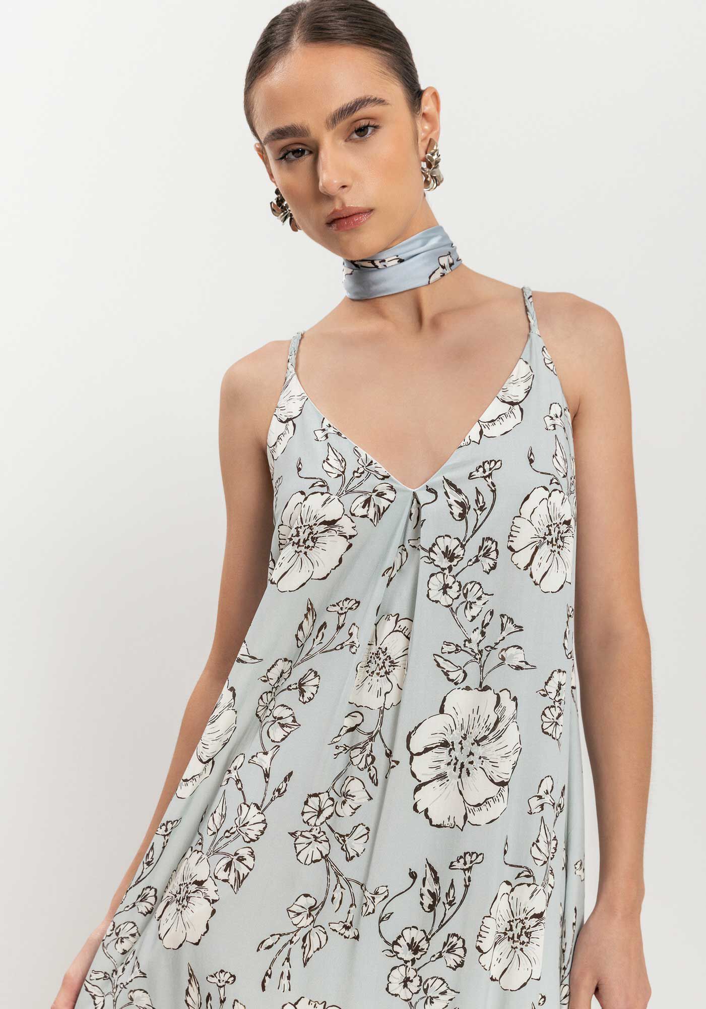 Vestido Longo Estampado Fluido De Al&ccedil;as Com Decote Em V, , large.