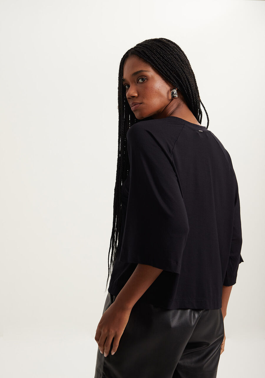 Blusa Ampla Com Mangas Médias E Decote Em V, . Blusa Ampla Com Mangas Médias E Decote Em V, , large.