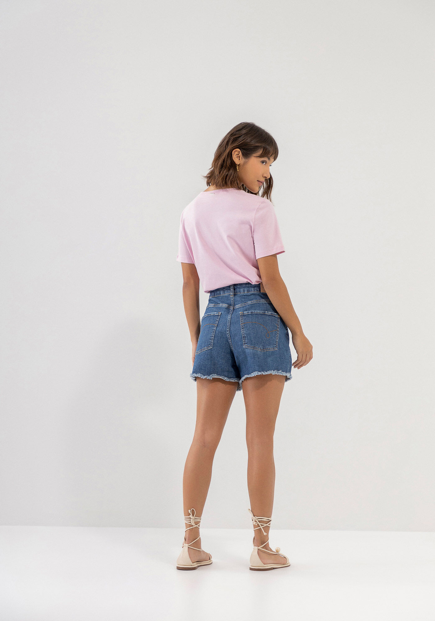 T-shirt em Malha Prime Estampada com P&eacute;rolas, , large.