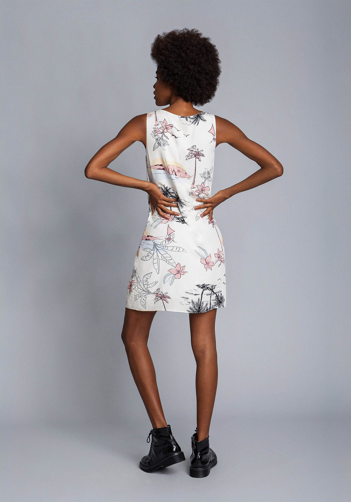 Vestido Recorte Gota Estampa Dream, , large.