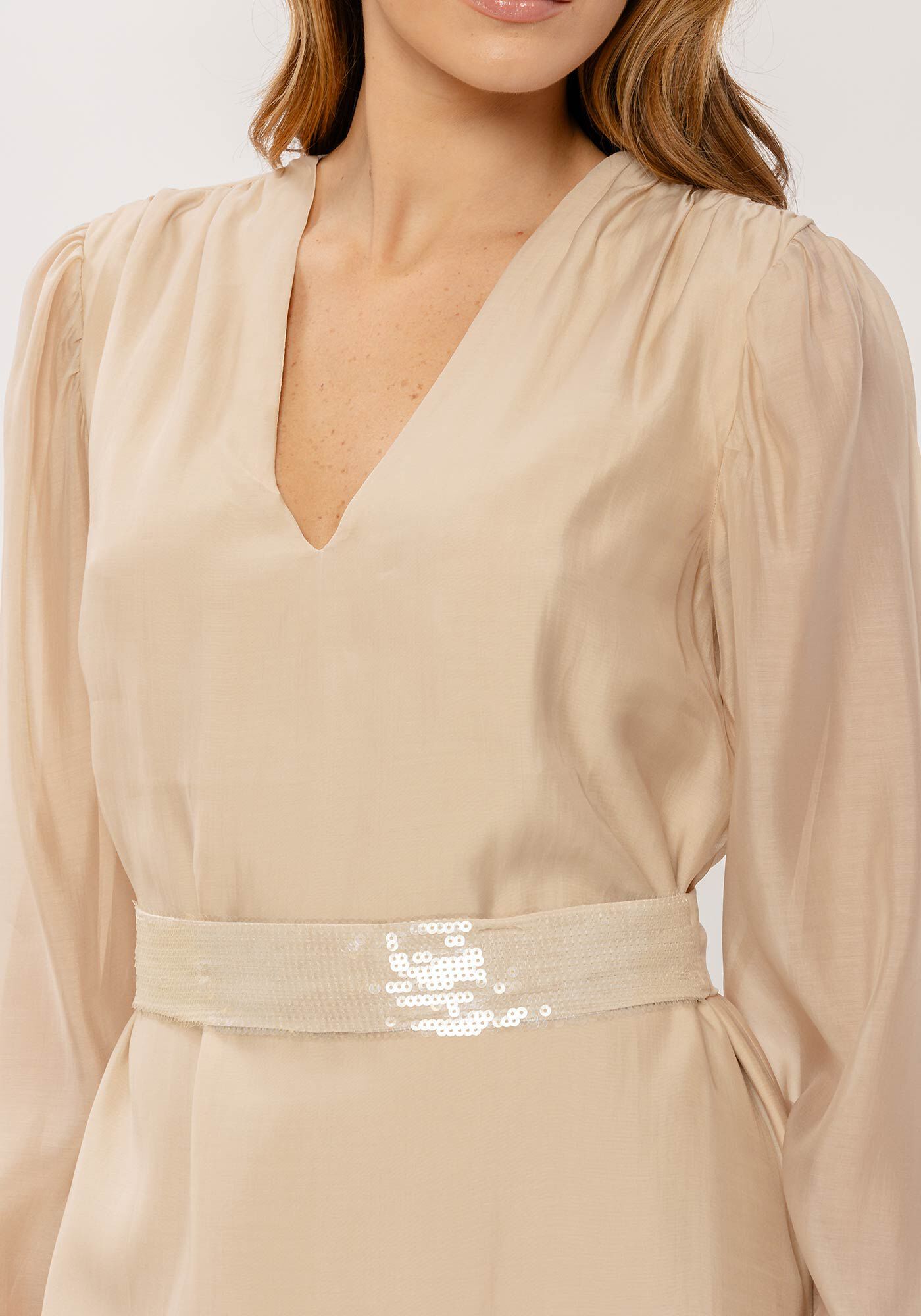 Vestido Curto Manga Longa com Cinto Paet&ecirc;s, , large.