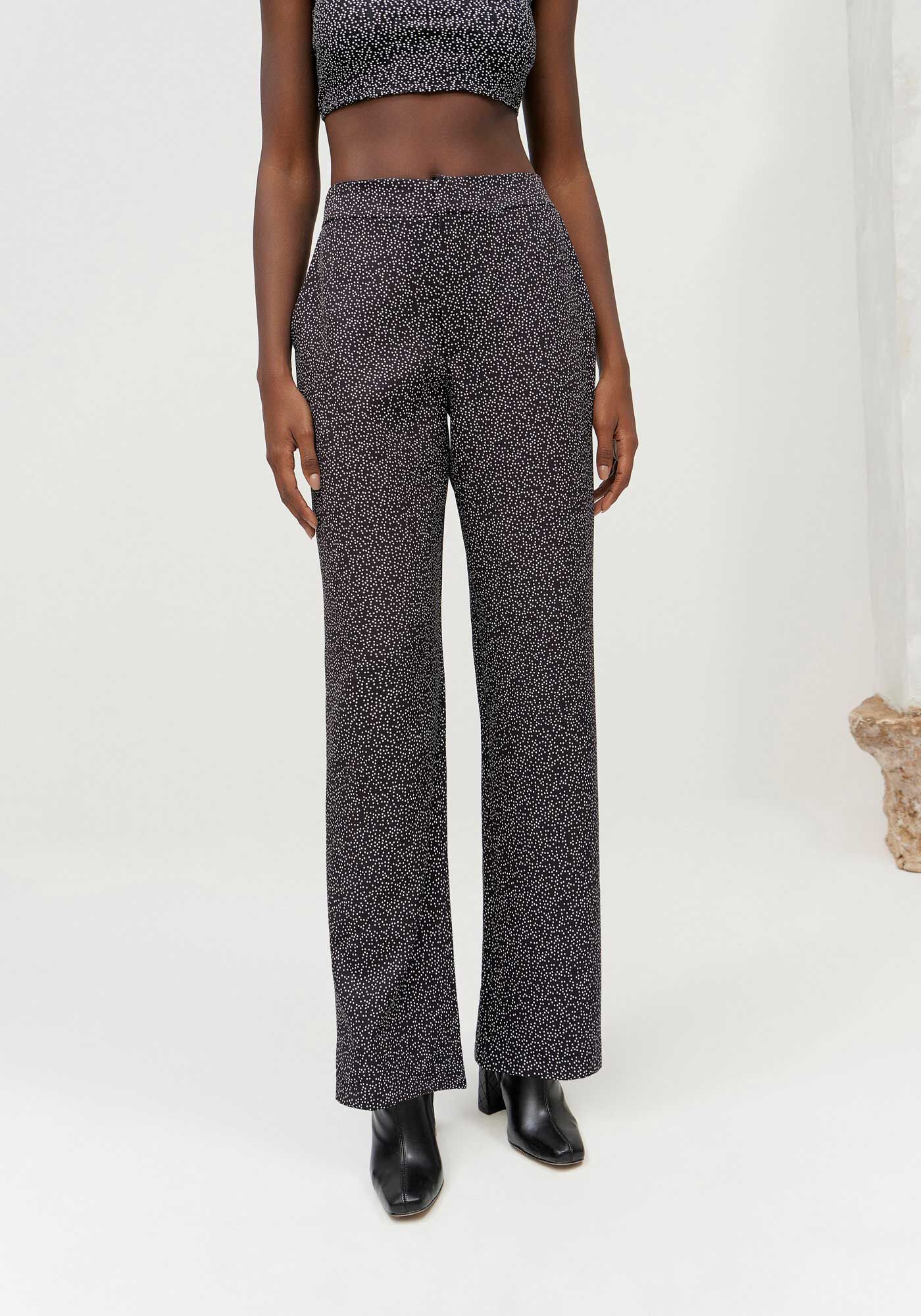 Cal&ccedil;a Reta em Tecido Plano com Cintura M&eacute;dia, , large.