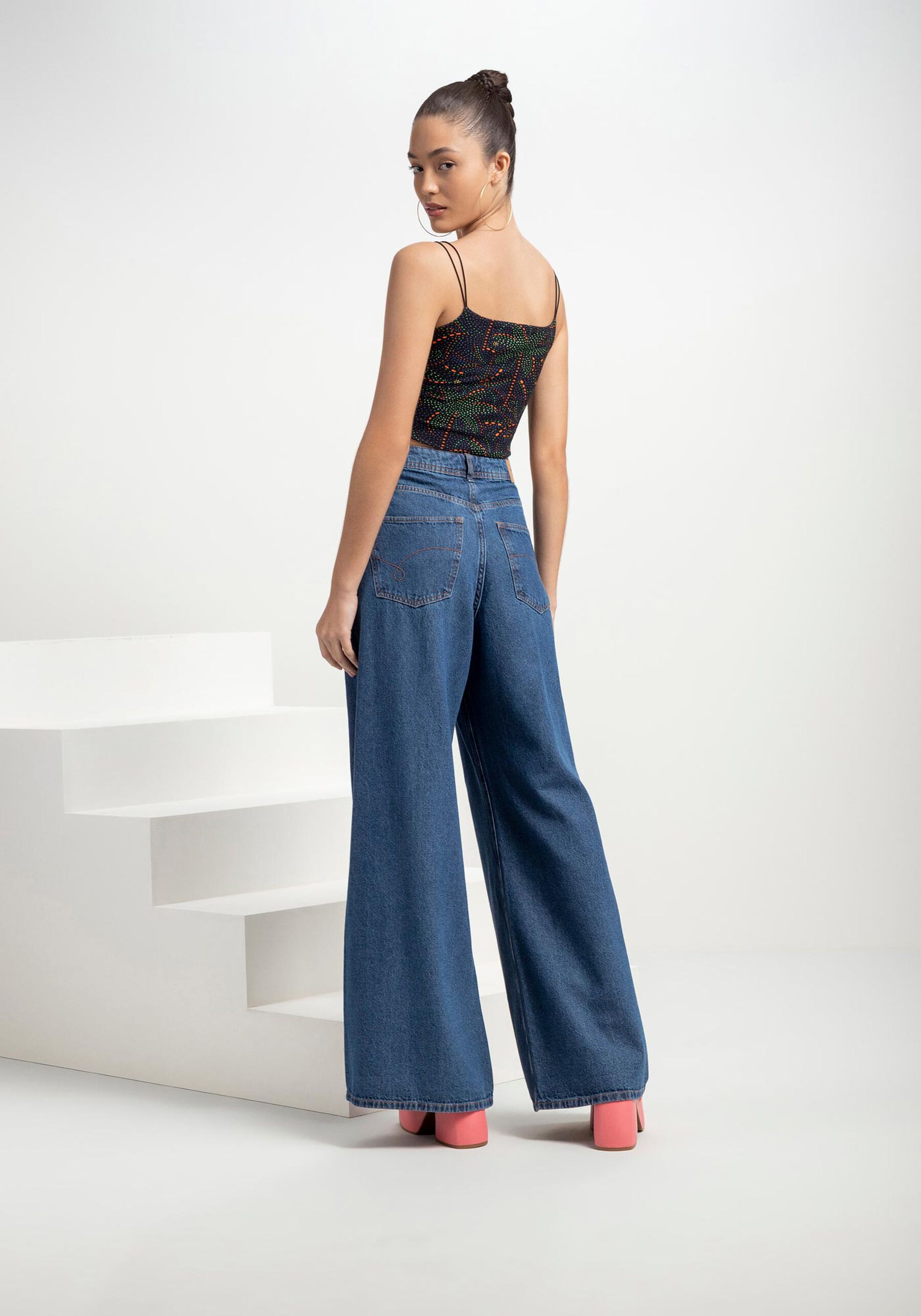 Calça Jeans Wide Leg Super Alta Sustentável, JEANS MEDIO. Calça Jeans Wide Leg Super Alta Sustentável, JEANS MEDIO, large.
